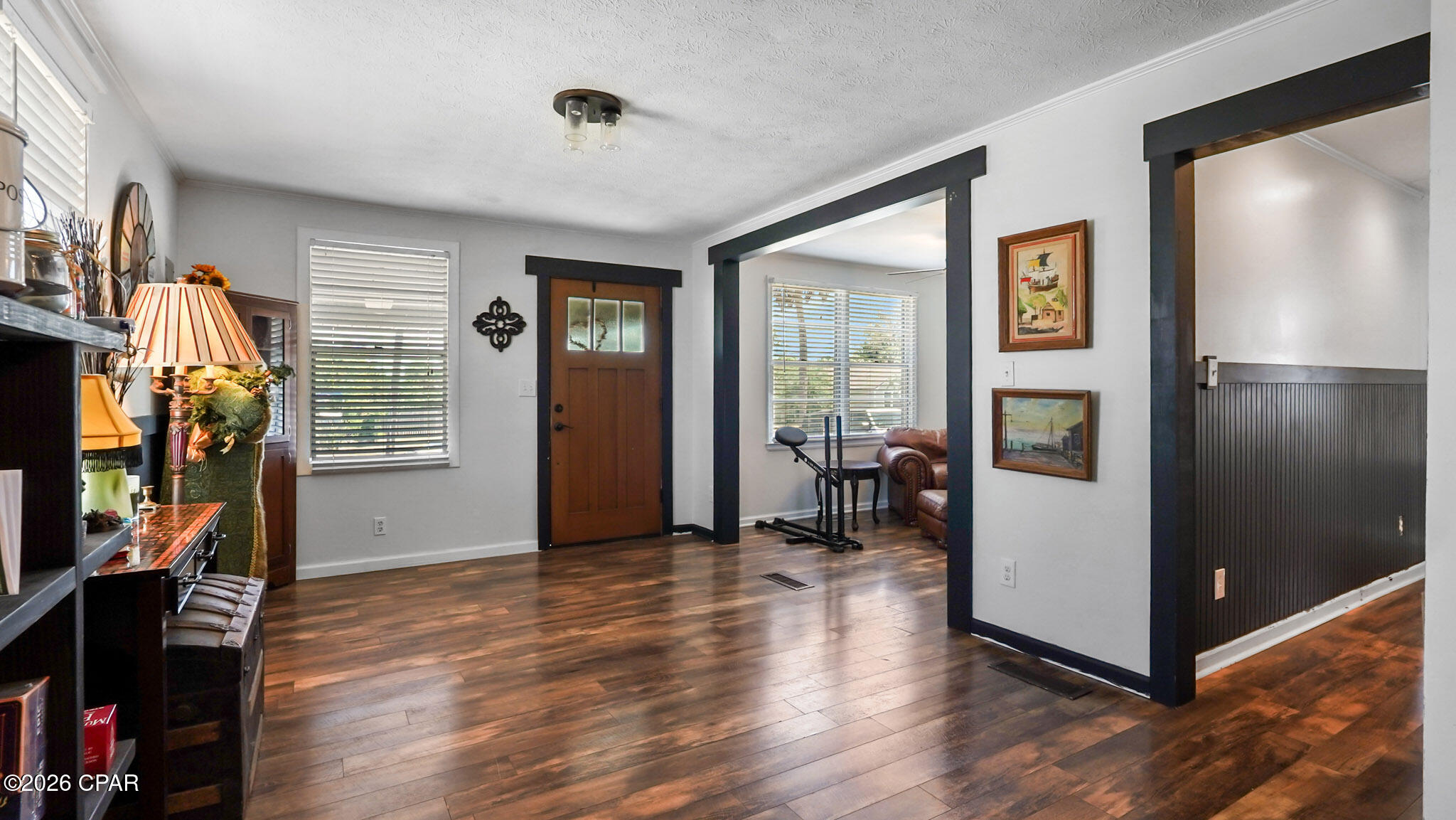 311 N Bonita Avenue