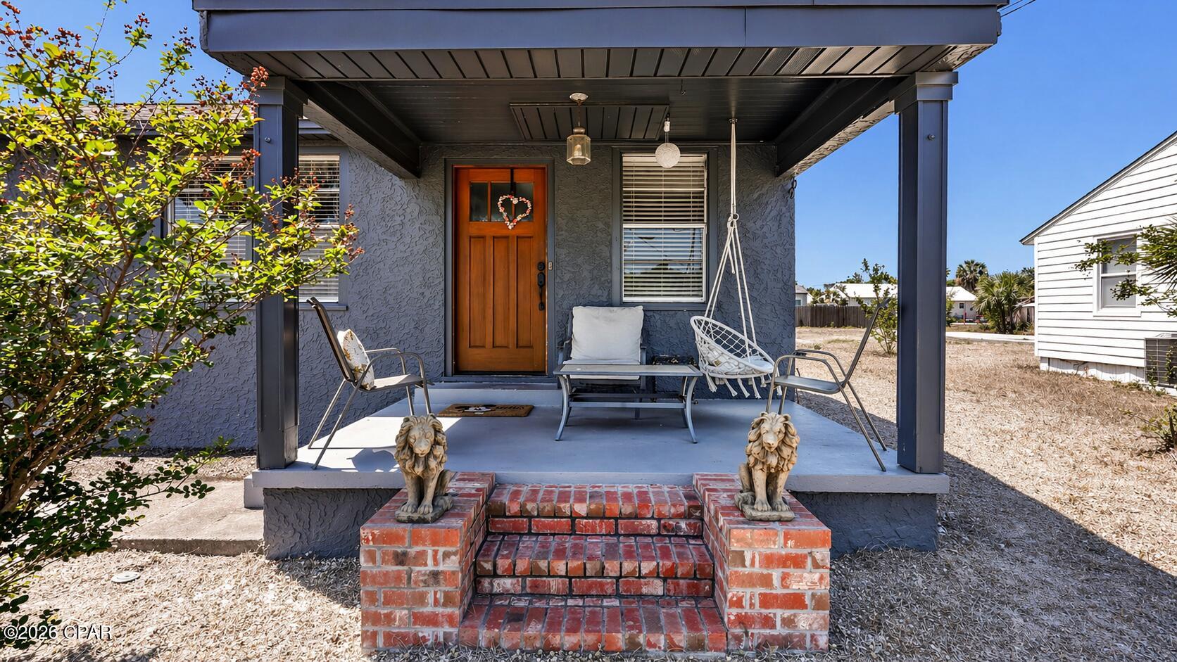 311 N Bonita Avenue