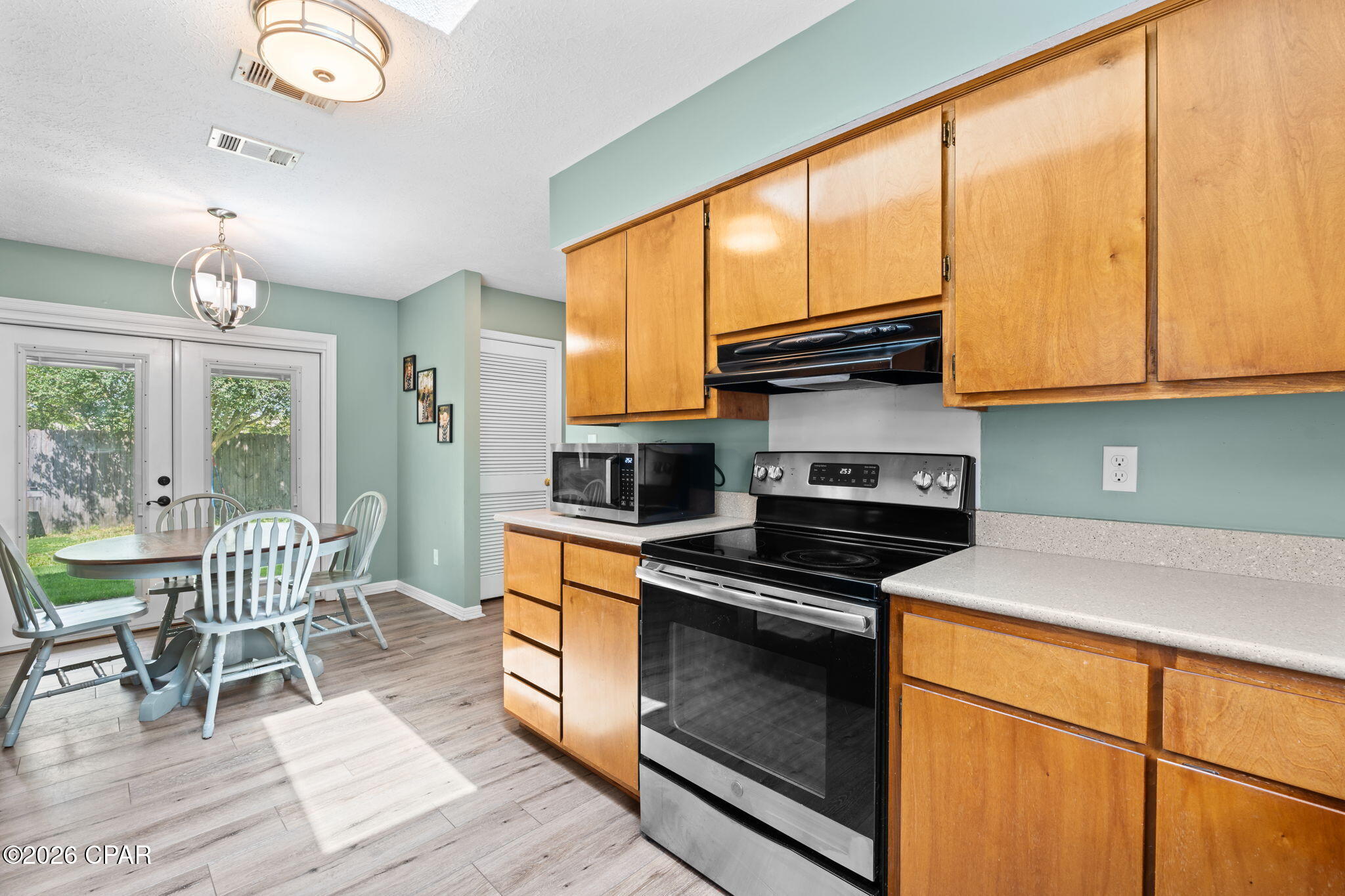 4020 Woodridge Road