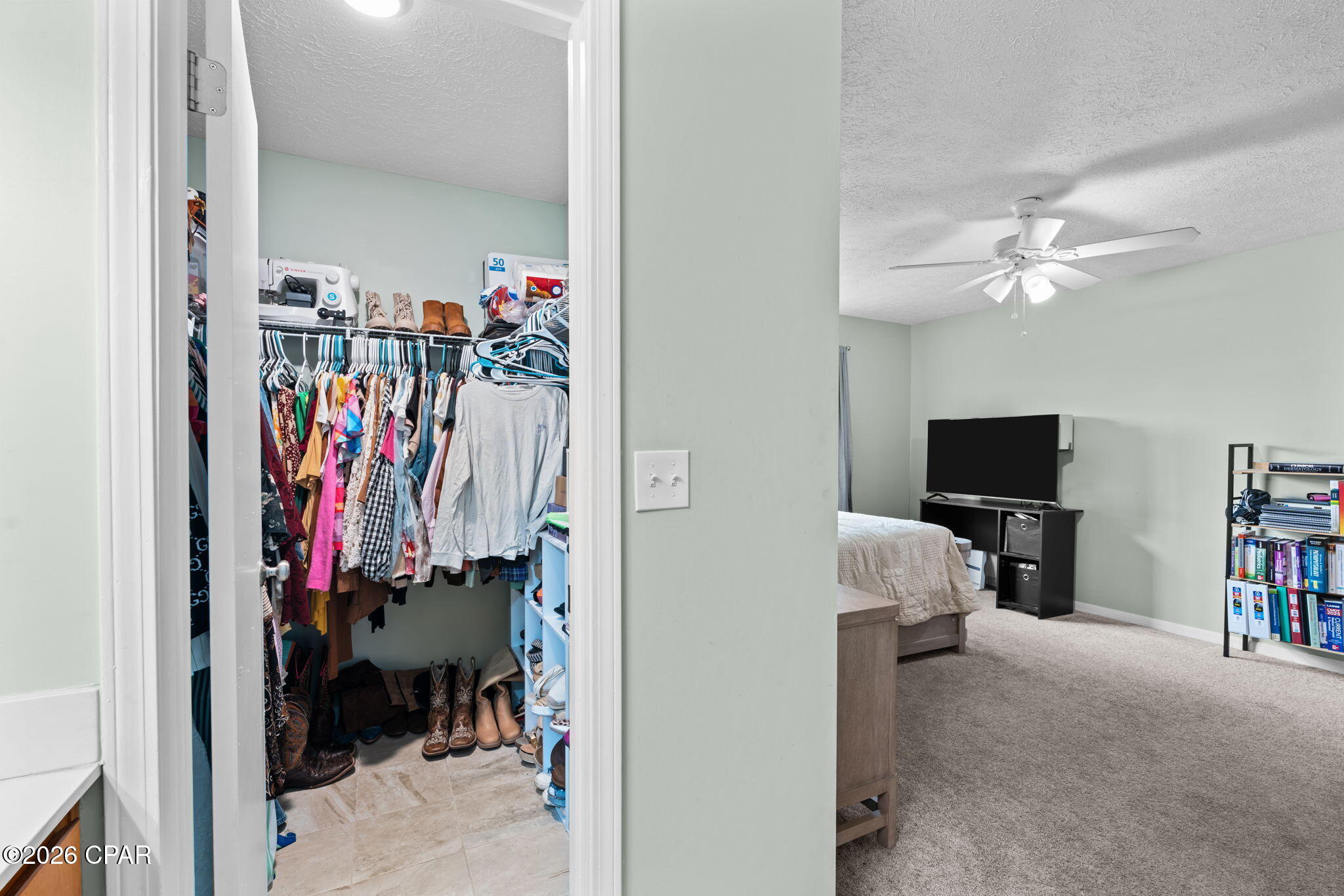 4020 Woodridge Road