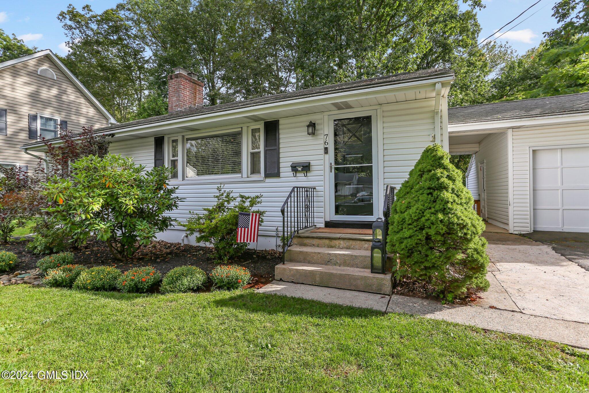 76 Crestwood Drive