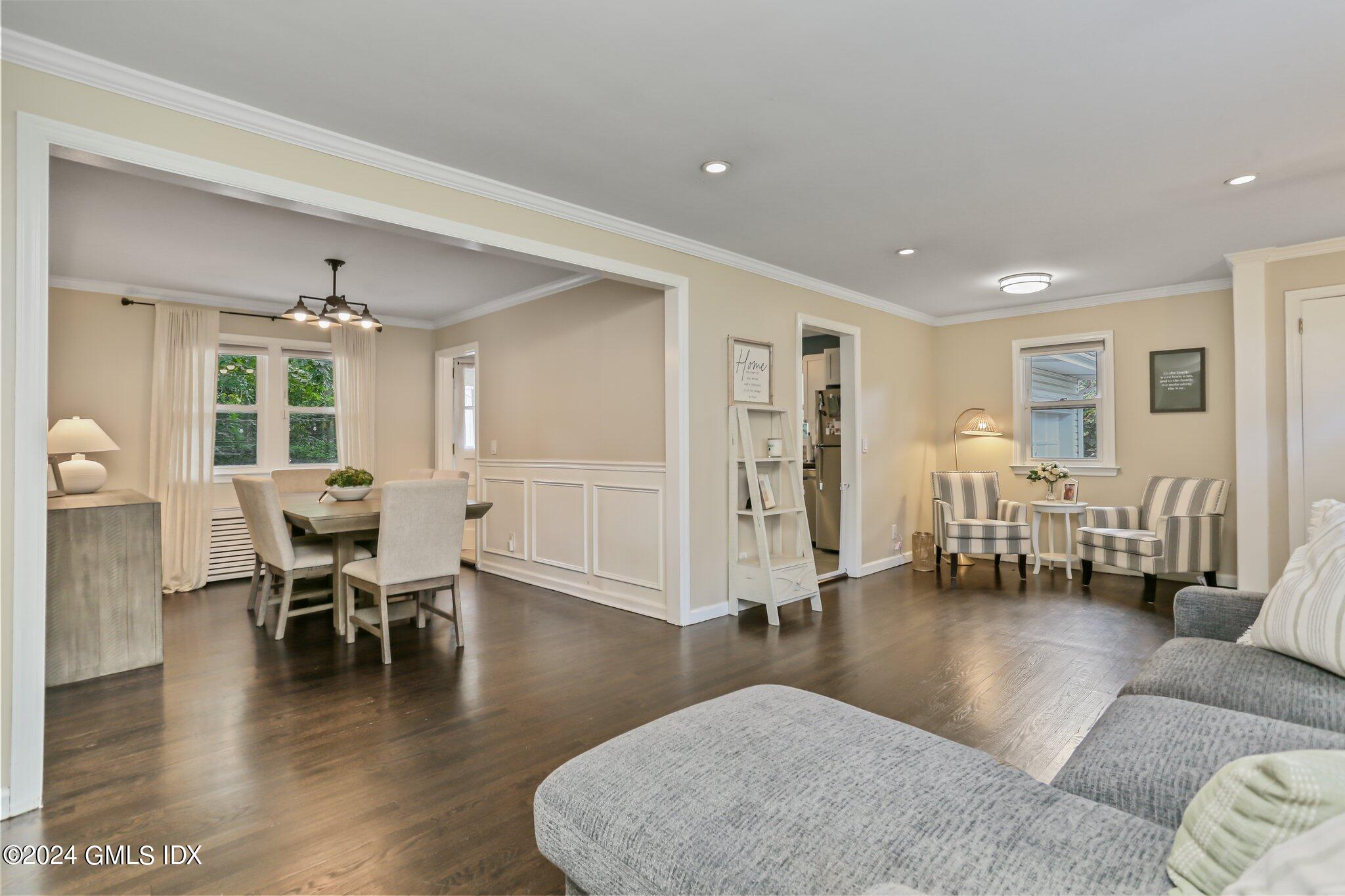 76 Crestwood Drive