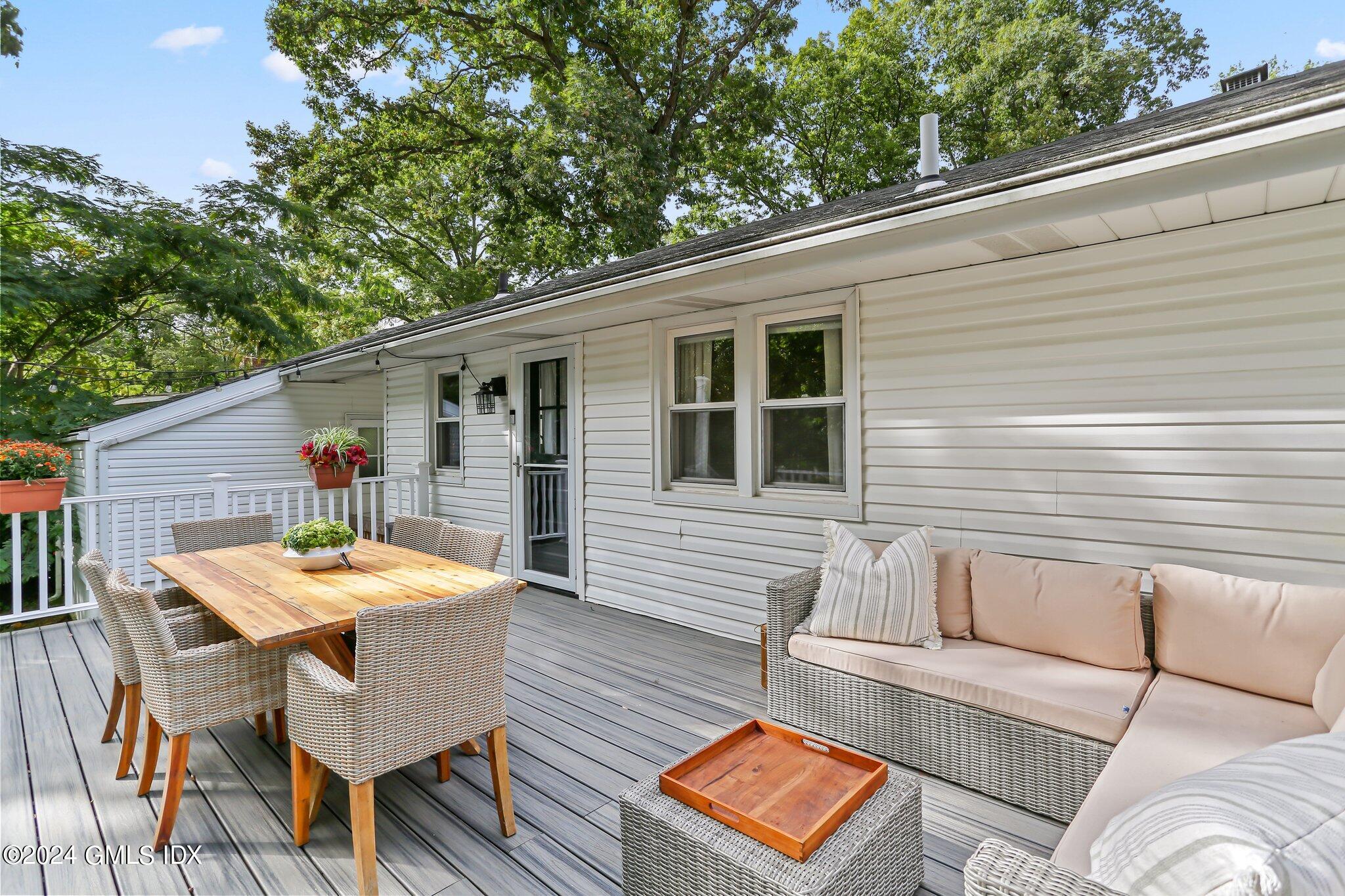 76 Crestwood Drive