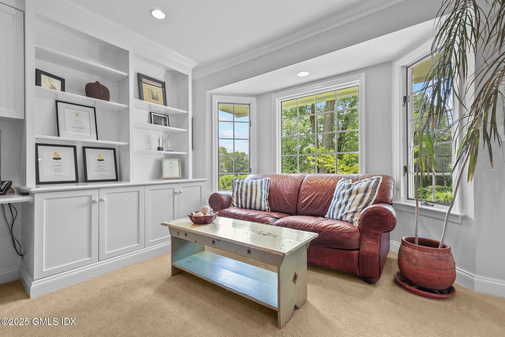 18 Mortimer Drive