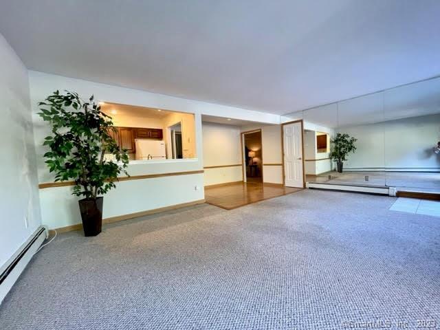 1465 East Putnam Avenue Avenue 112