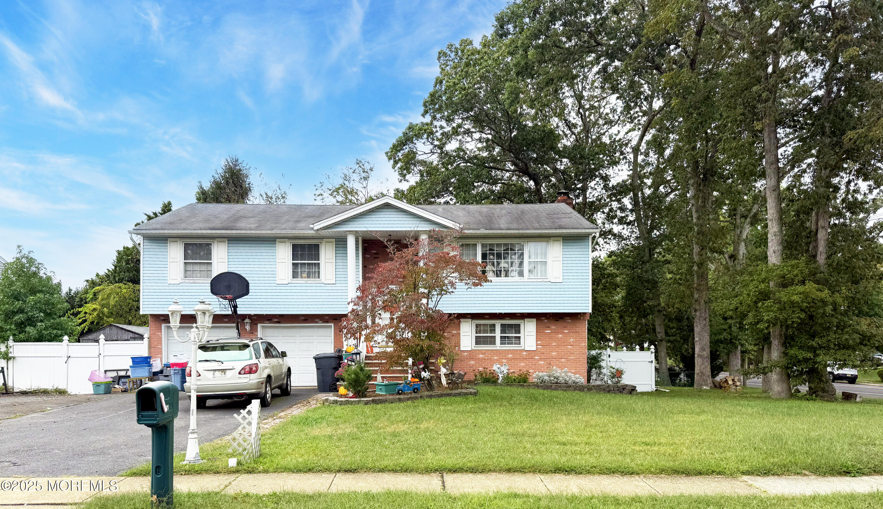 1121 Aspen Drive