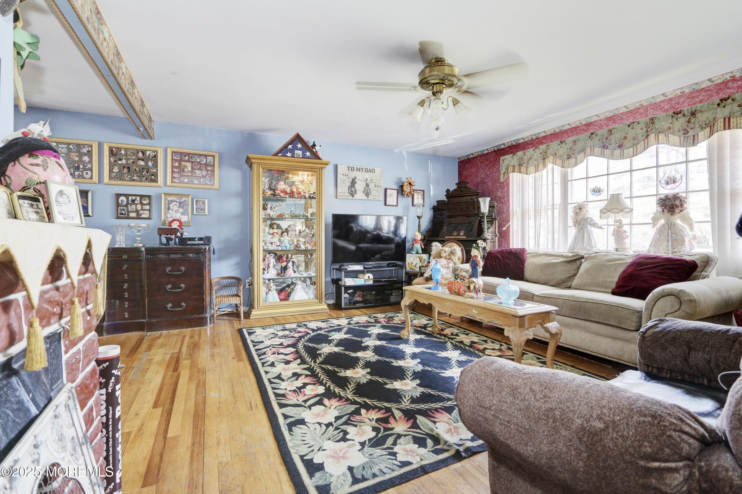 1121 Aspen Drive