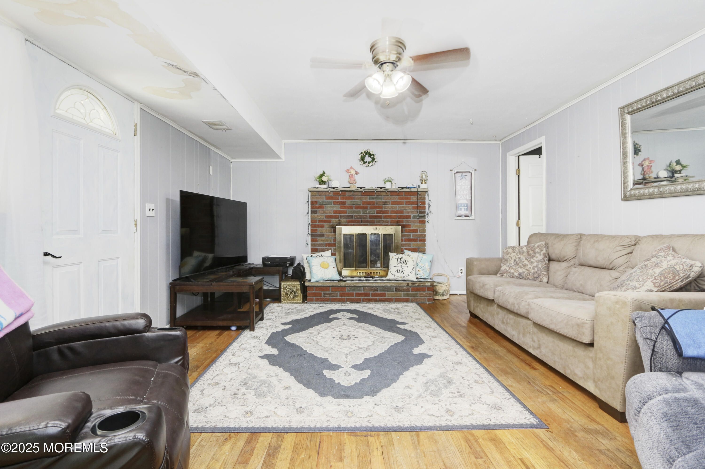 1121 Aspen Drive