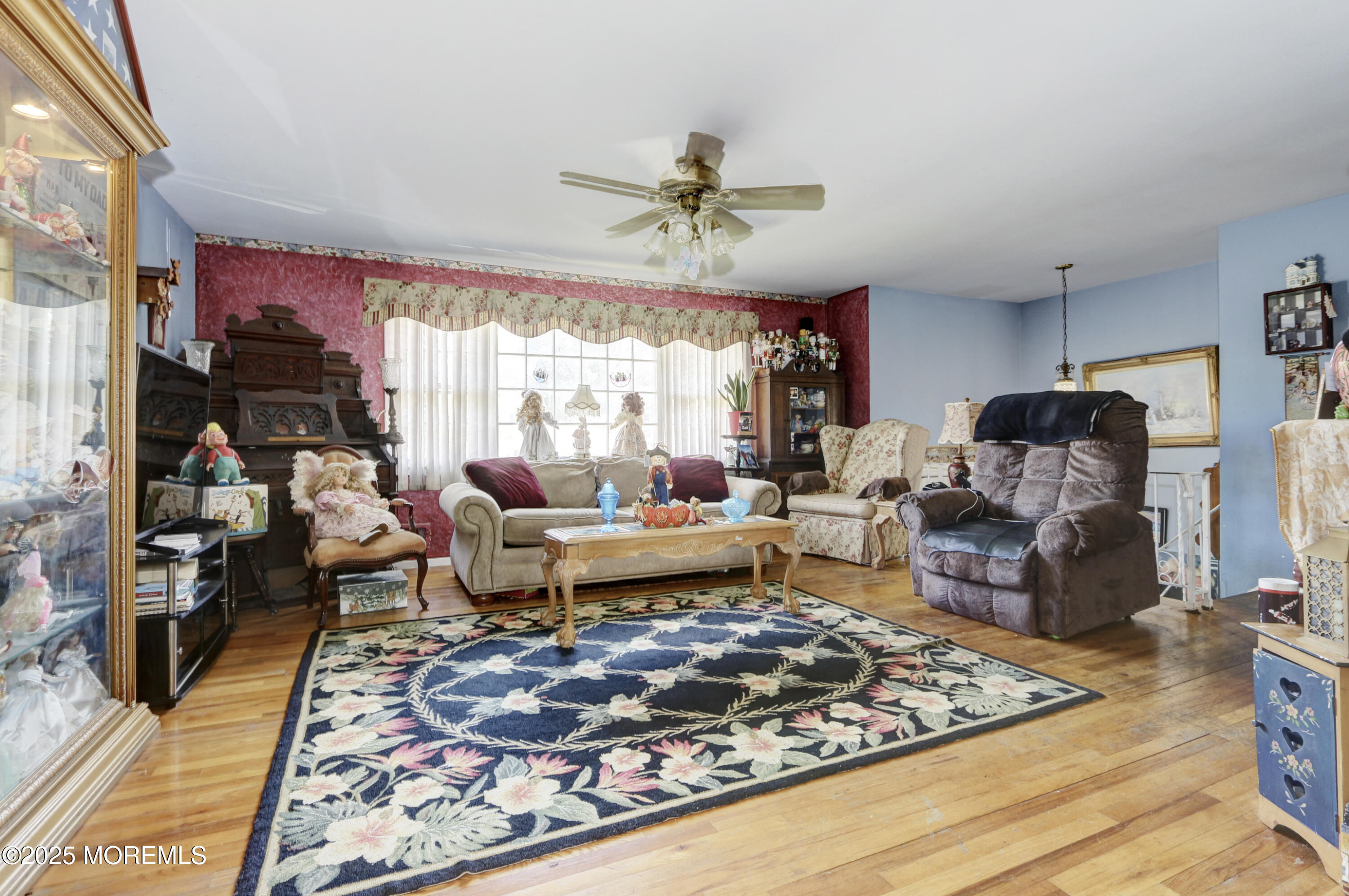 1121 Aspen Drive