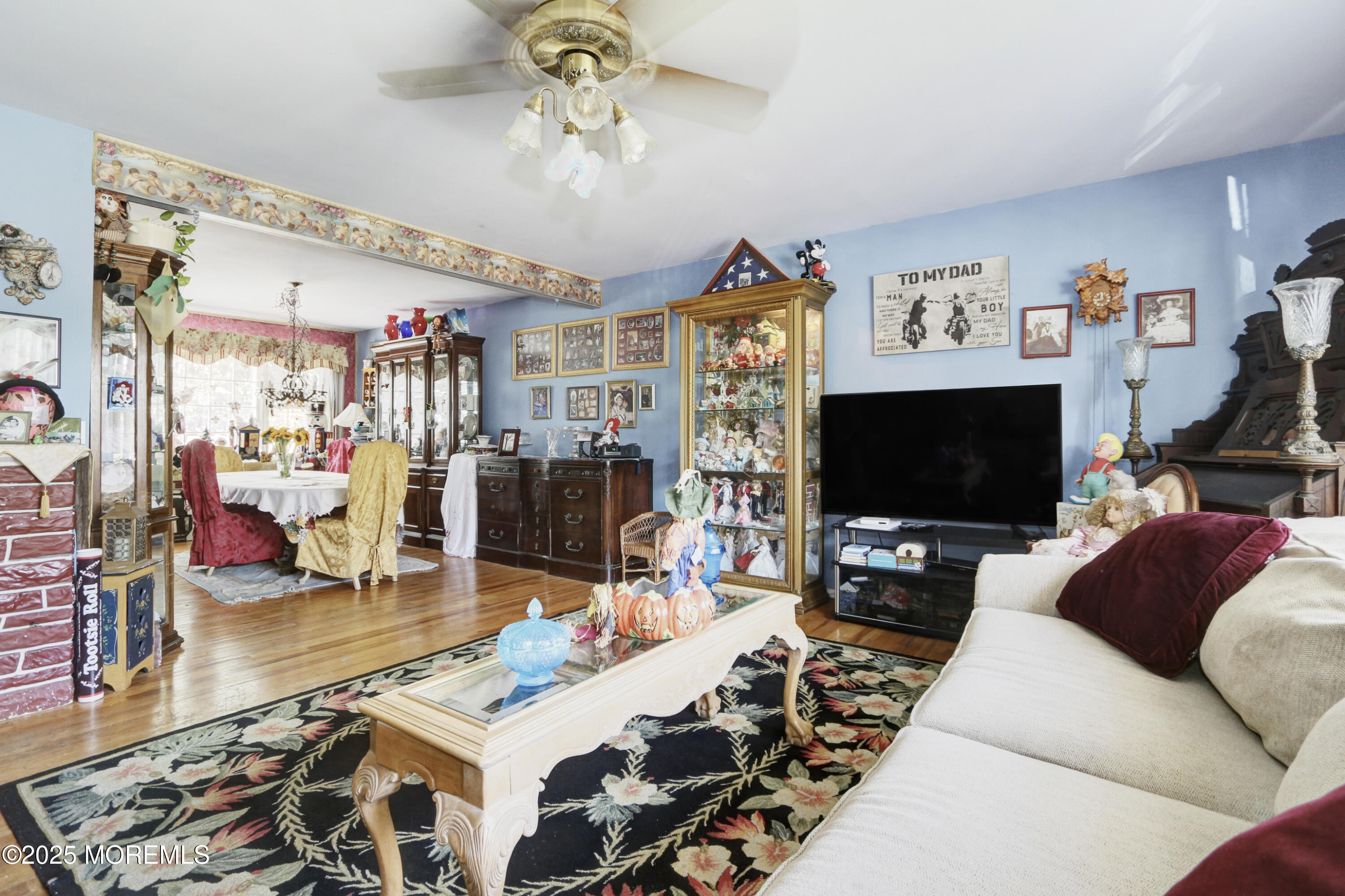 1121 Aspen Drive