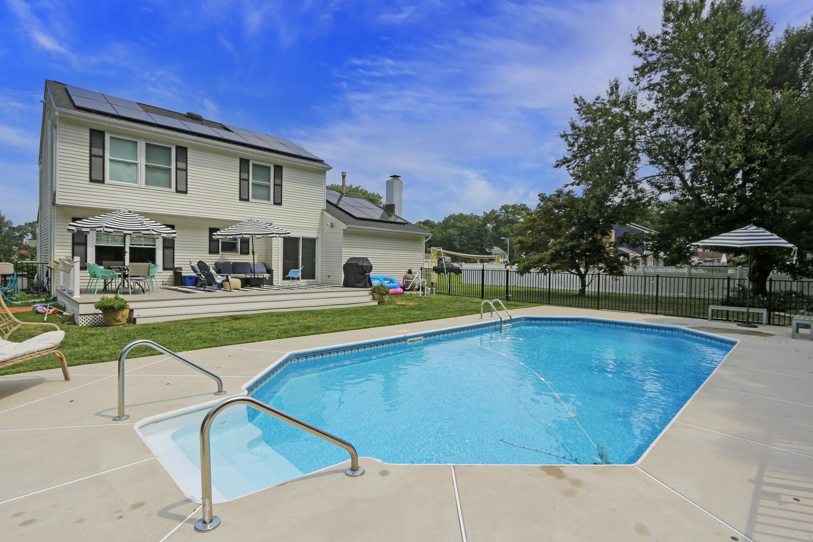 8 Canterbury Lane