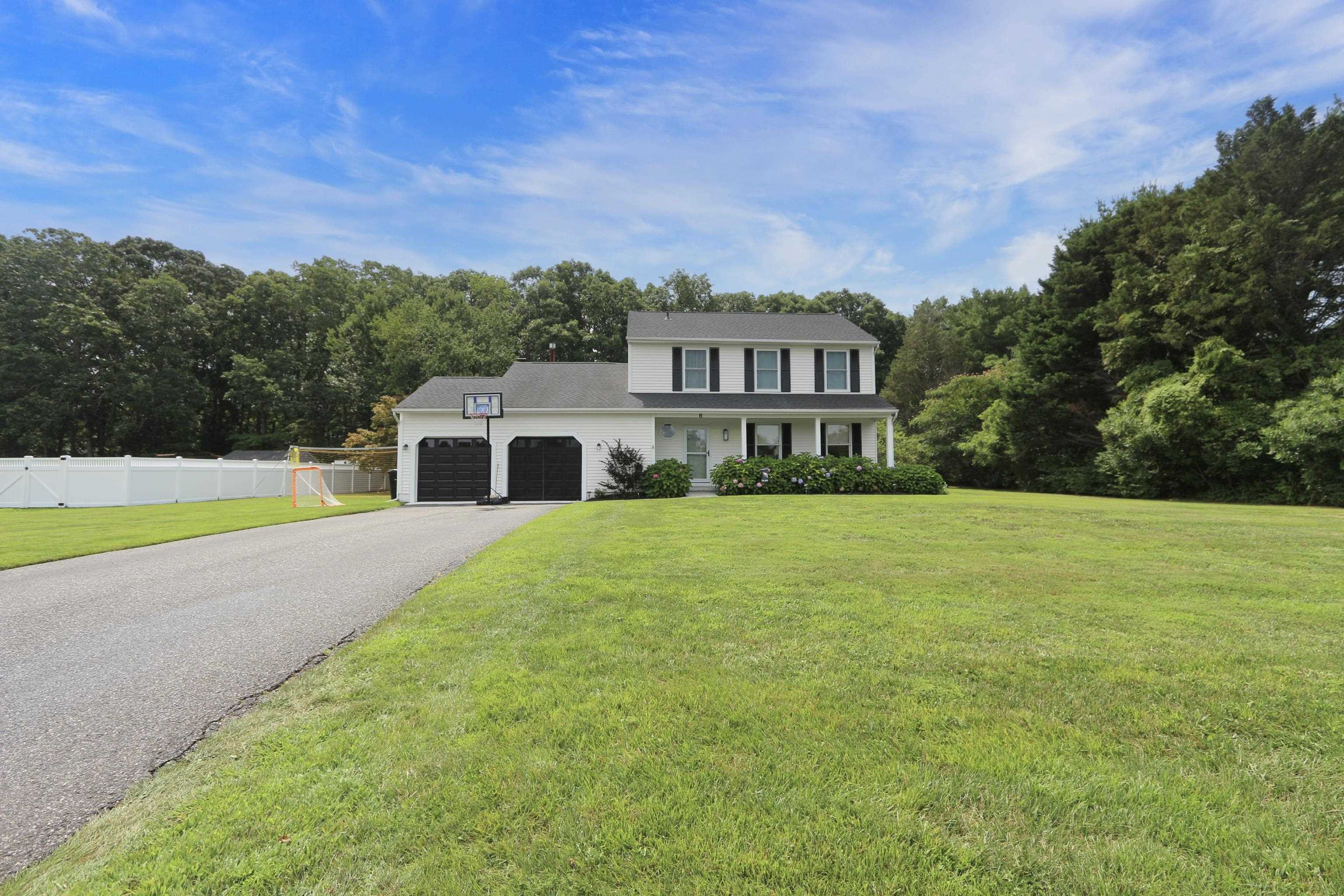 8 Canterbury Lane