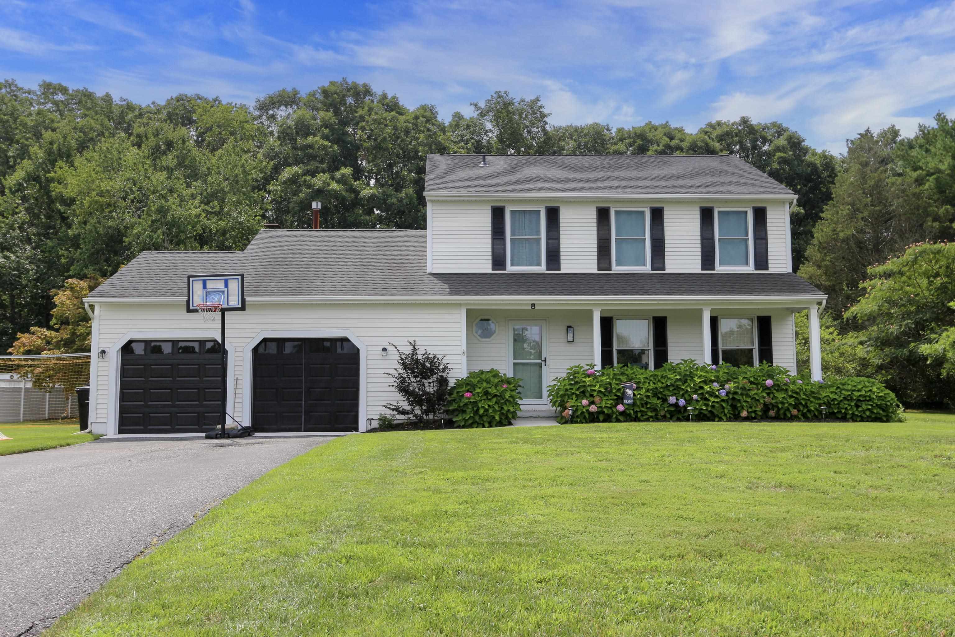 8 Canterbury Lane