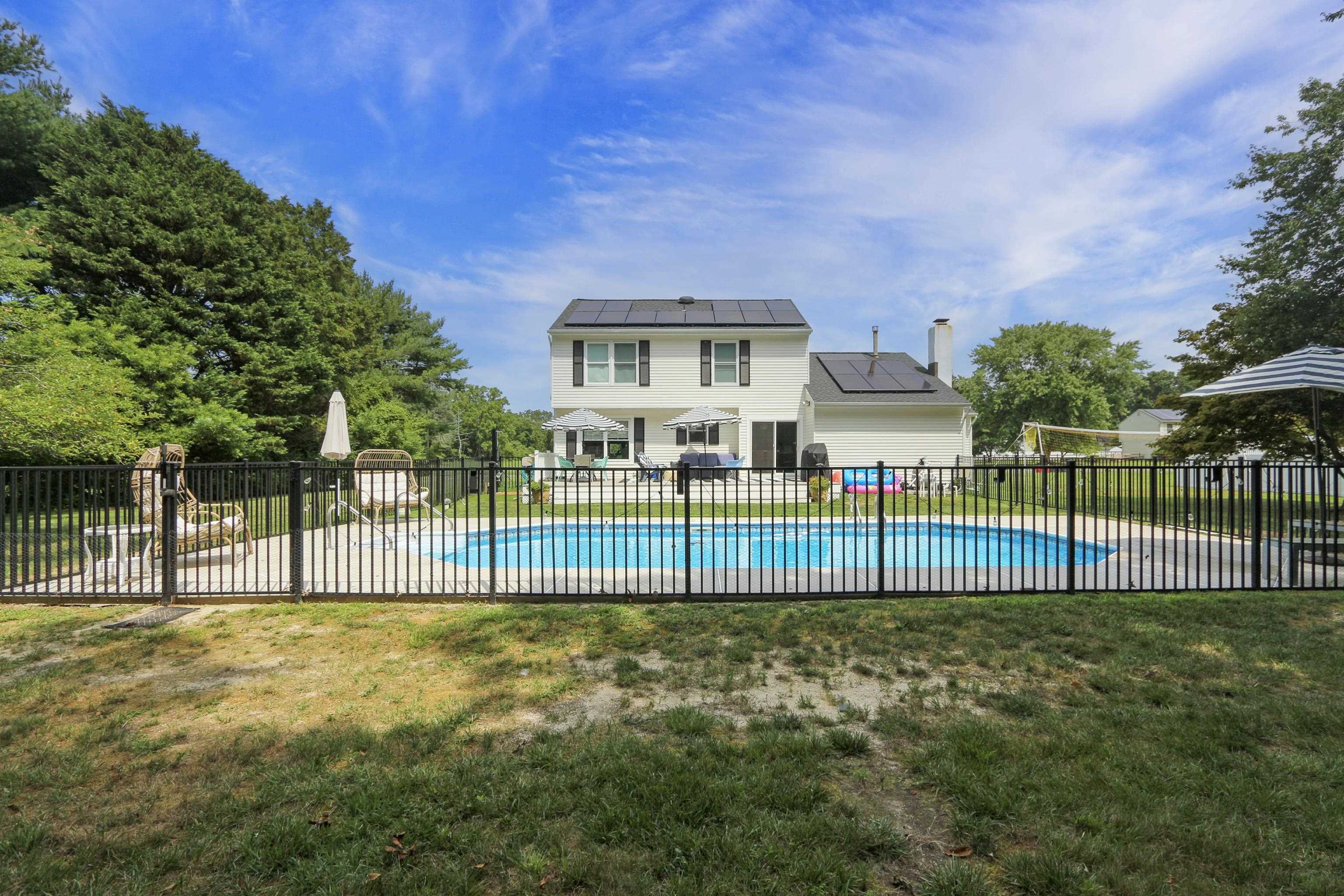 8 Canterbury Lane