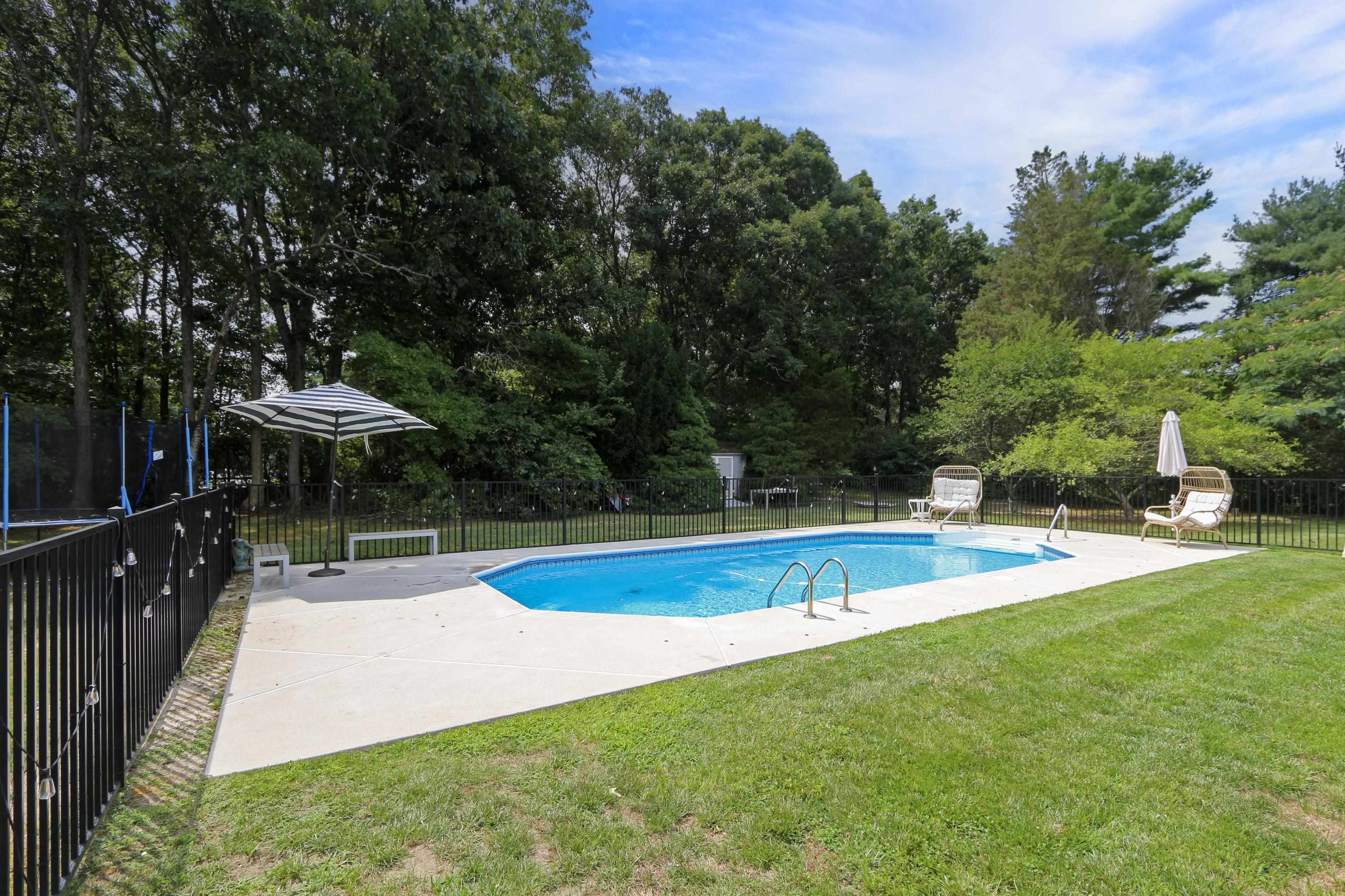 8 Canterbury Lane