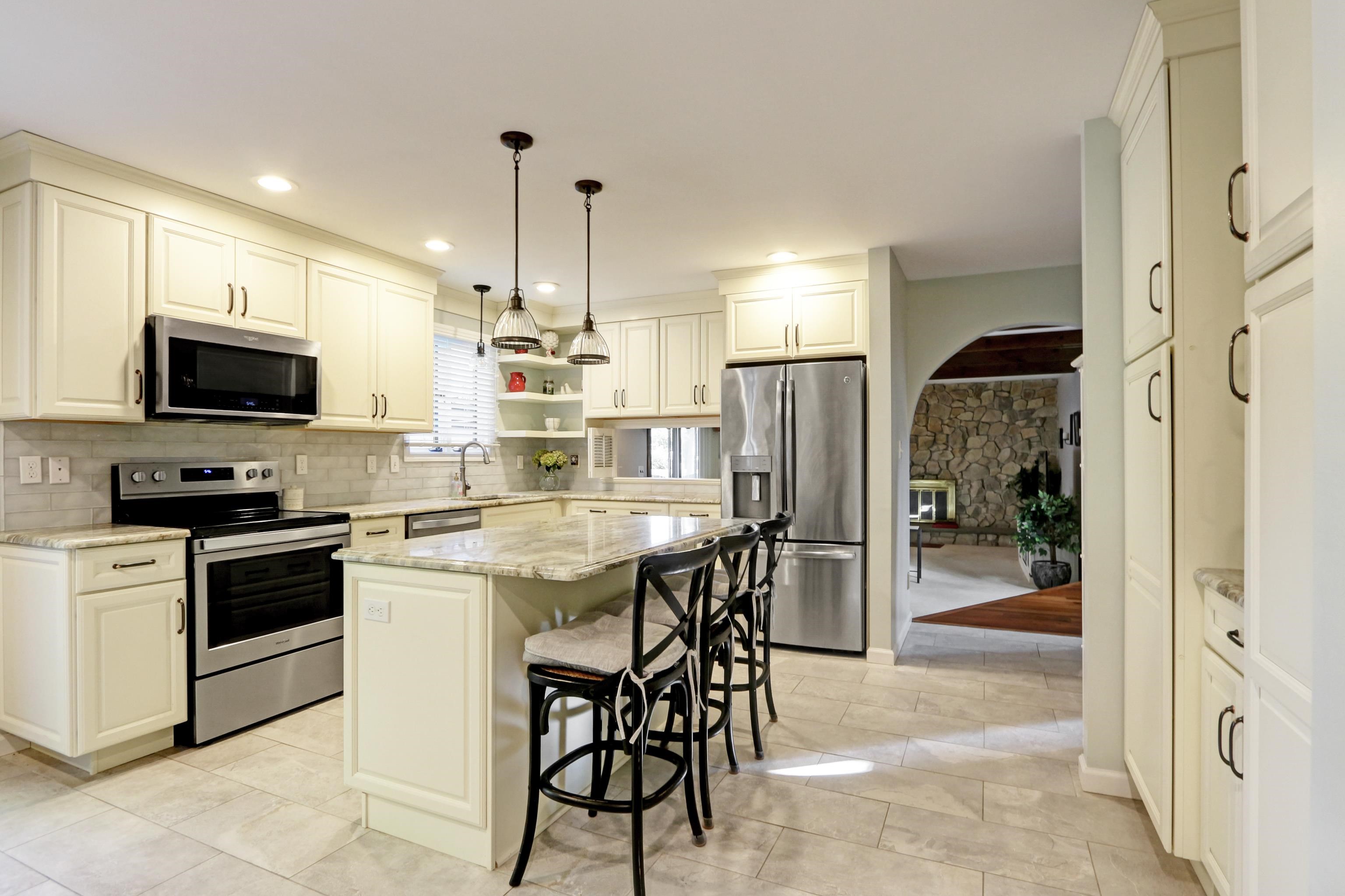 332 N Quail Drive