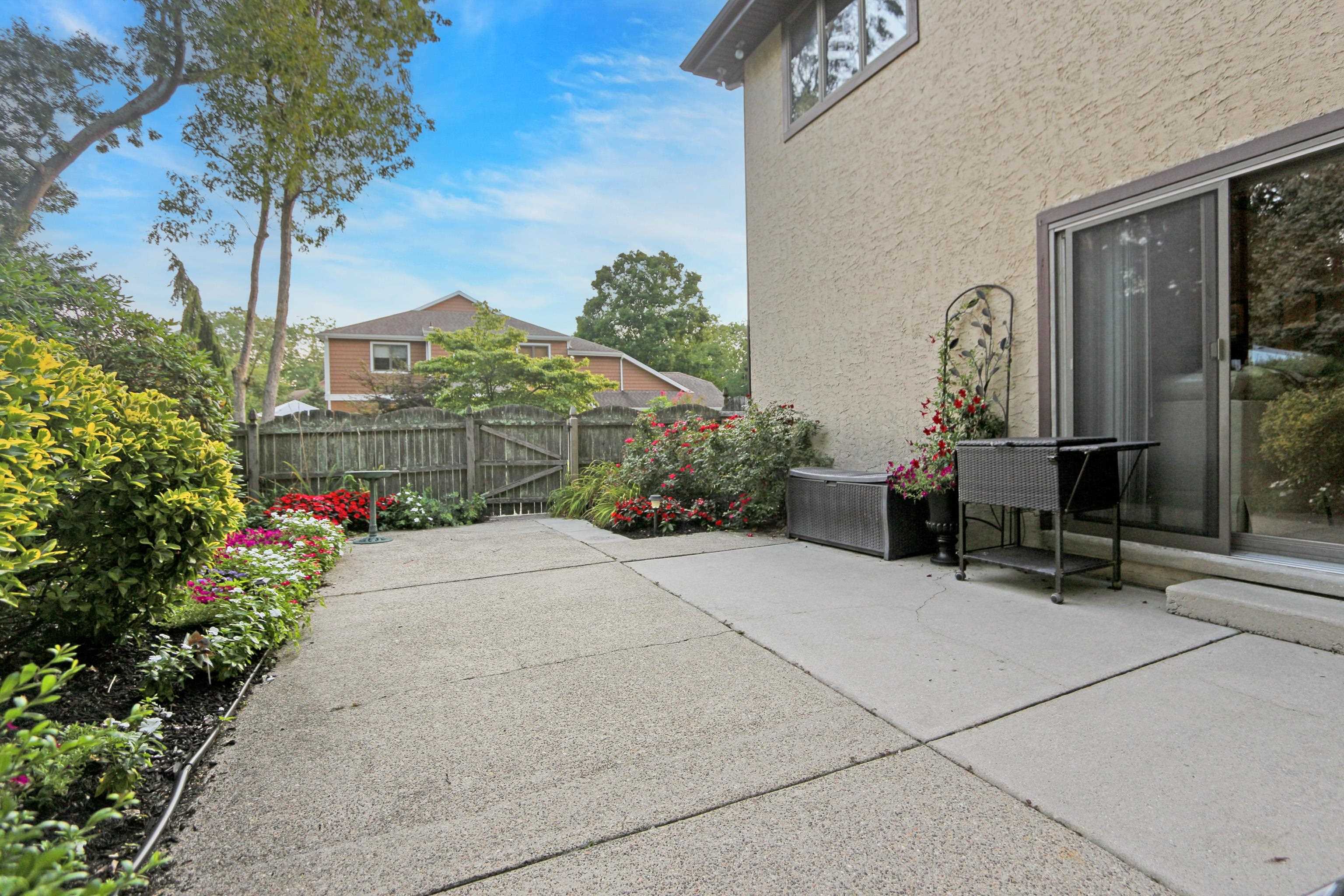 332 N Quail Drive