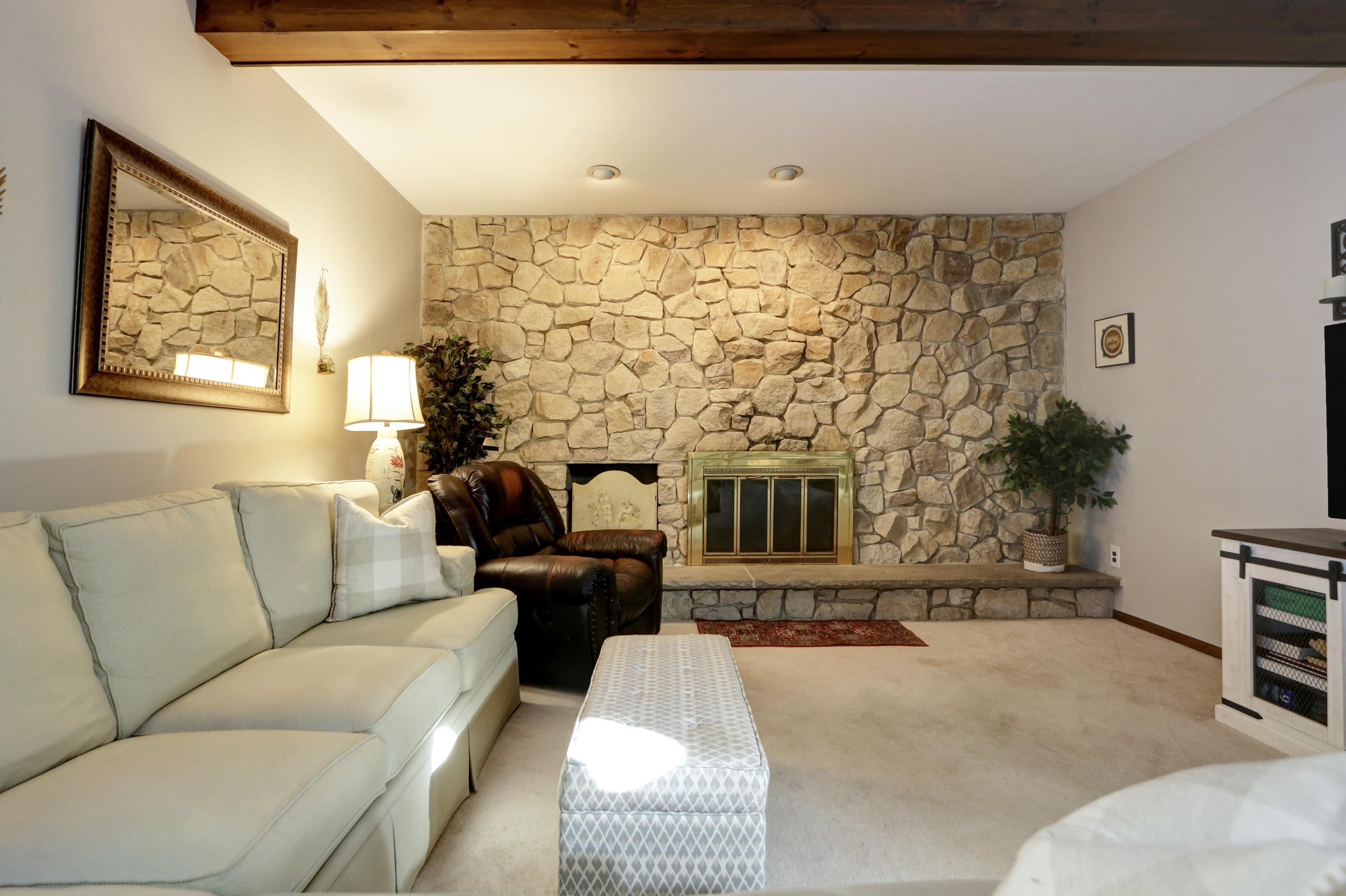 332 N Quail Drive