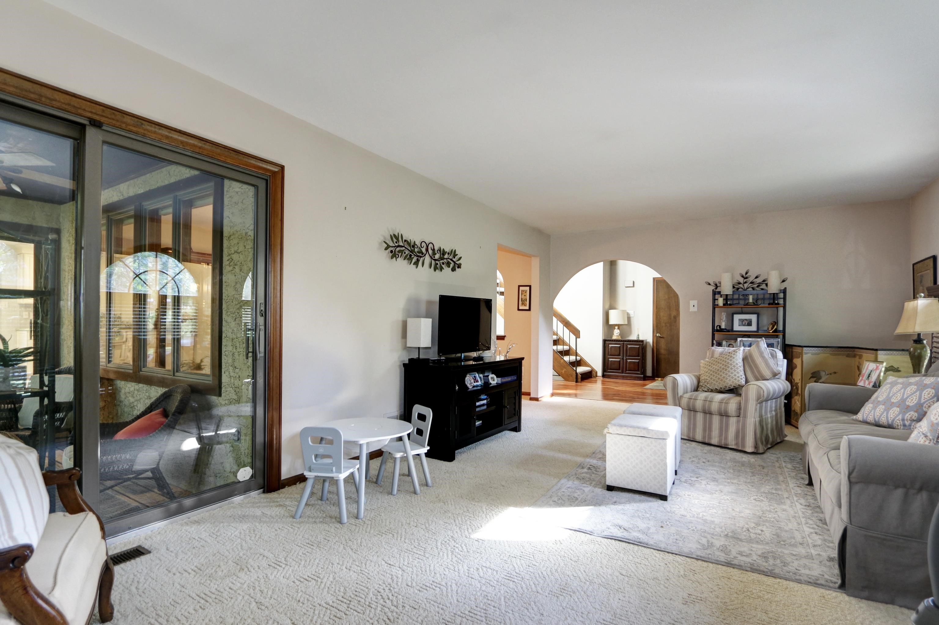 332 N Quail Drive
