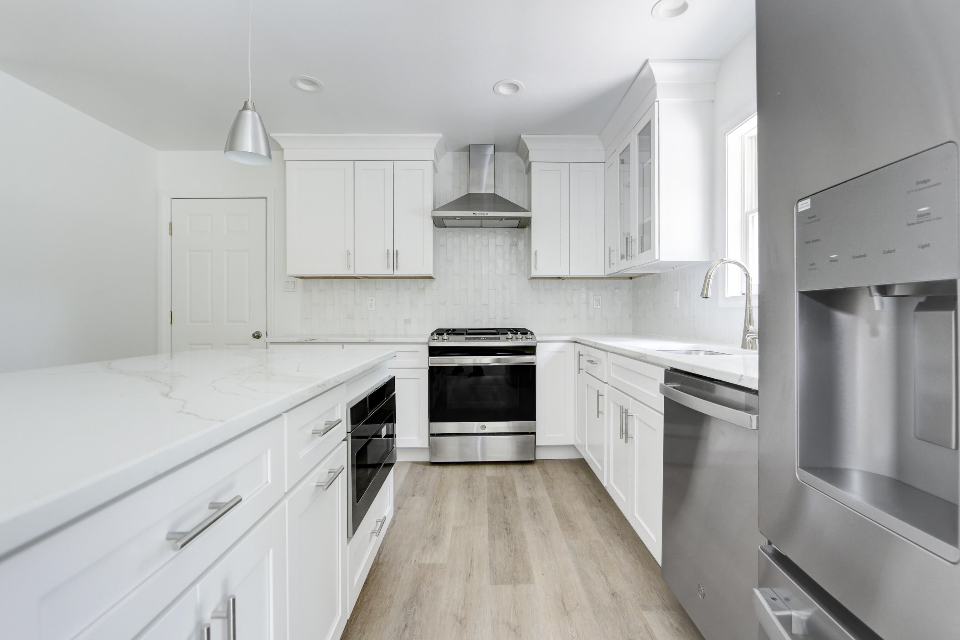 250 S Ravenwood Drive