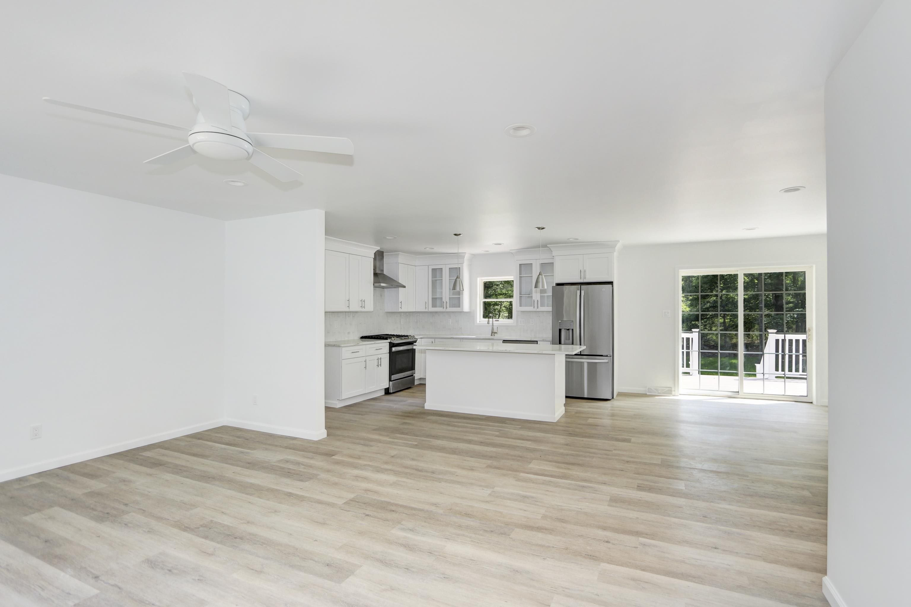 250 S Ravenwood Drive