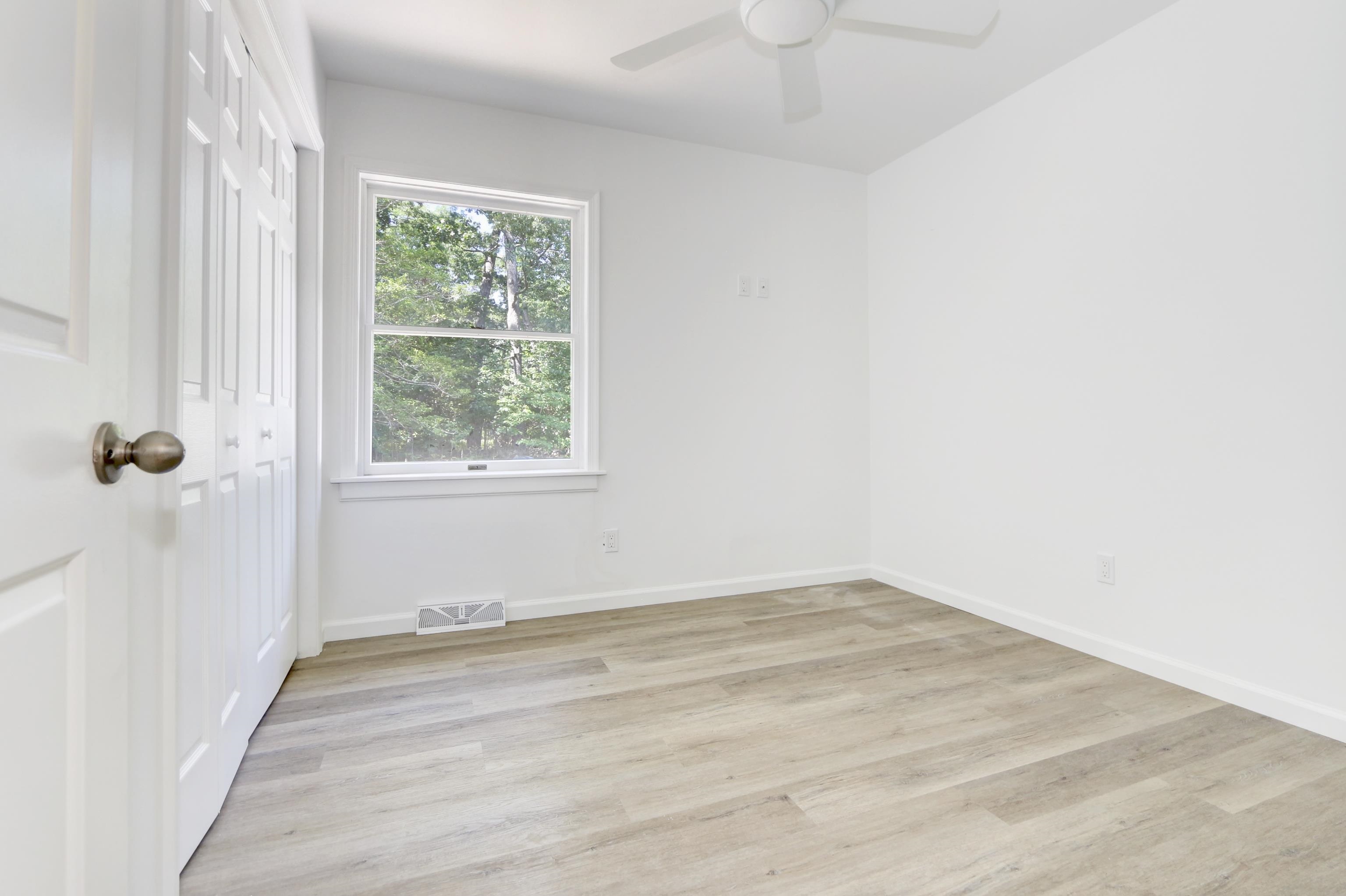 250 S Ravenwood Drive