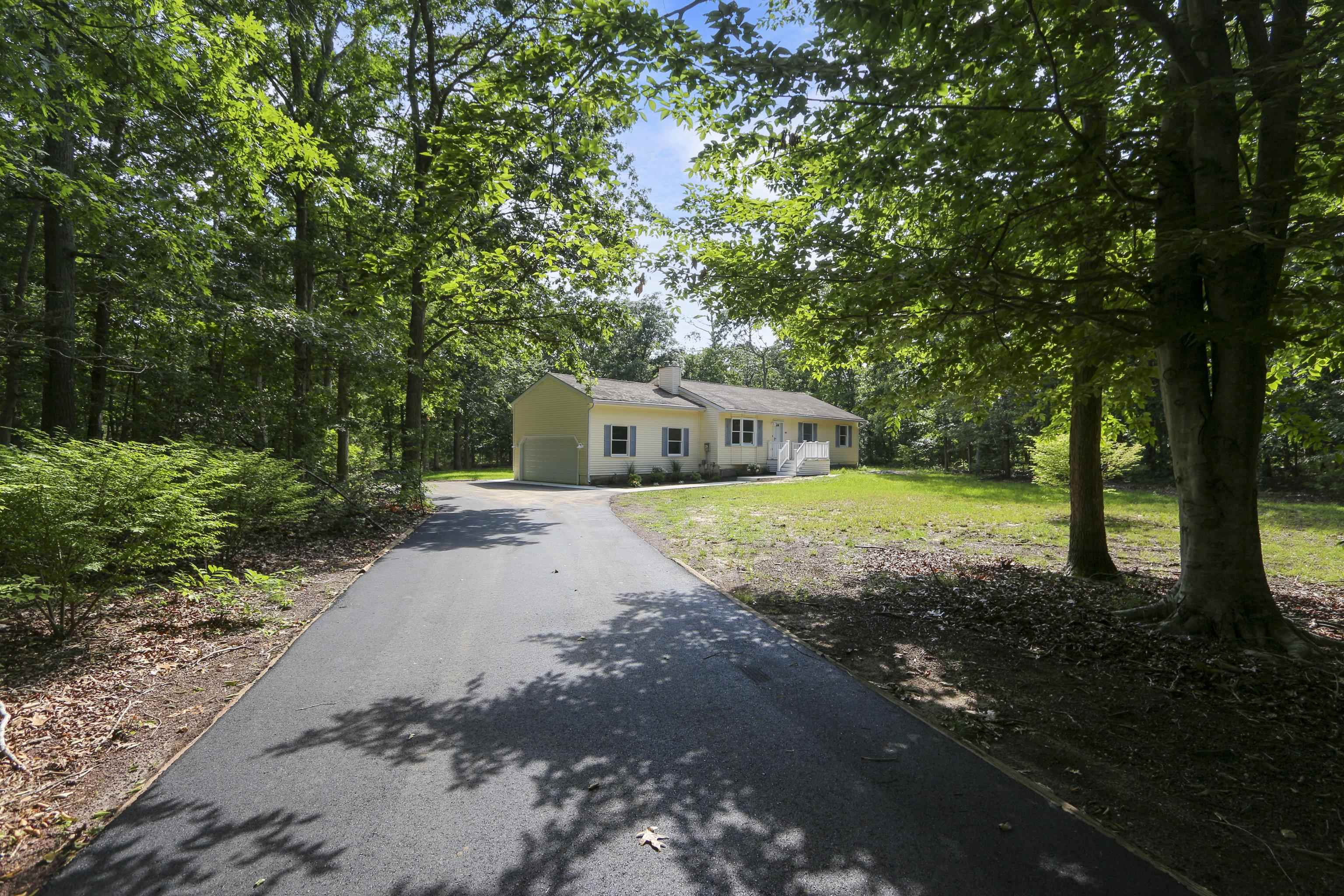 250 S Ravenwood Drive
