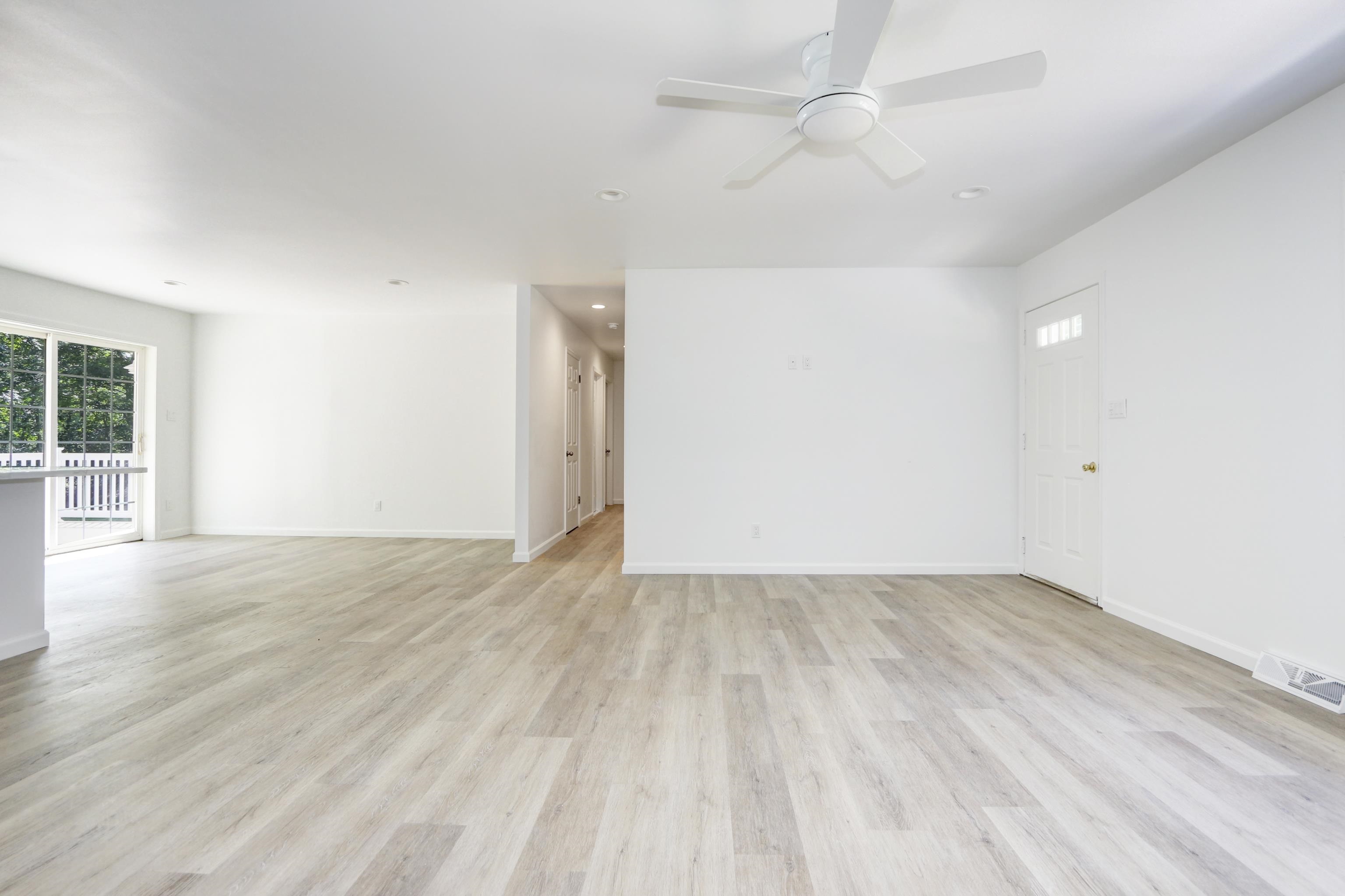 250 S Ravenwood Drive