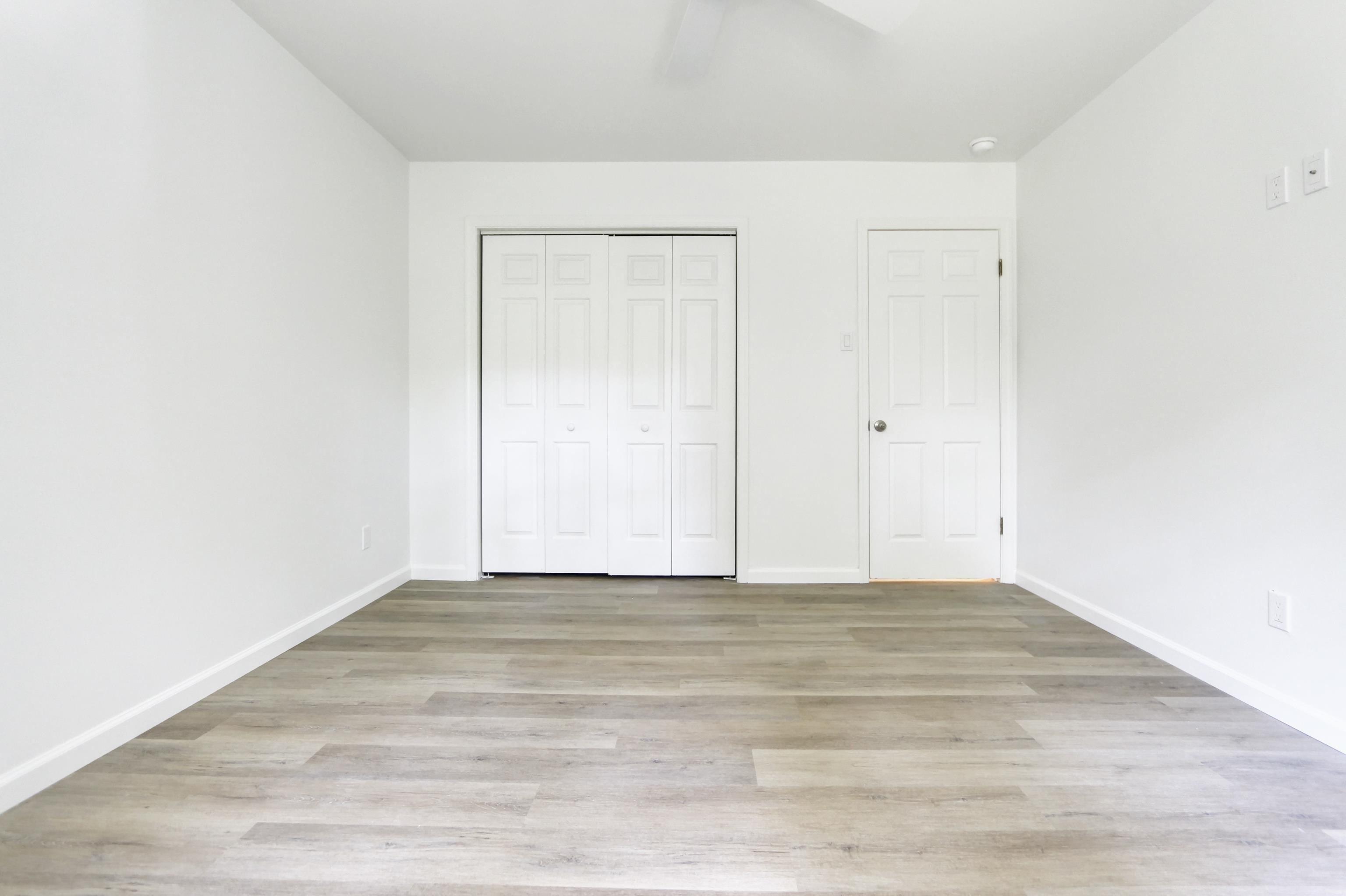 250 S Ravenwood Drive