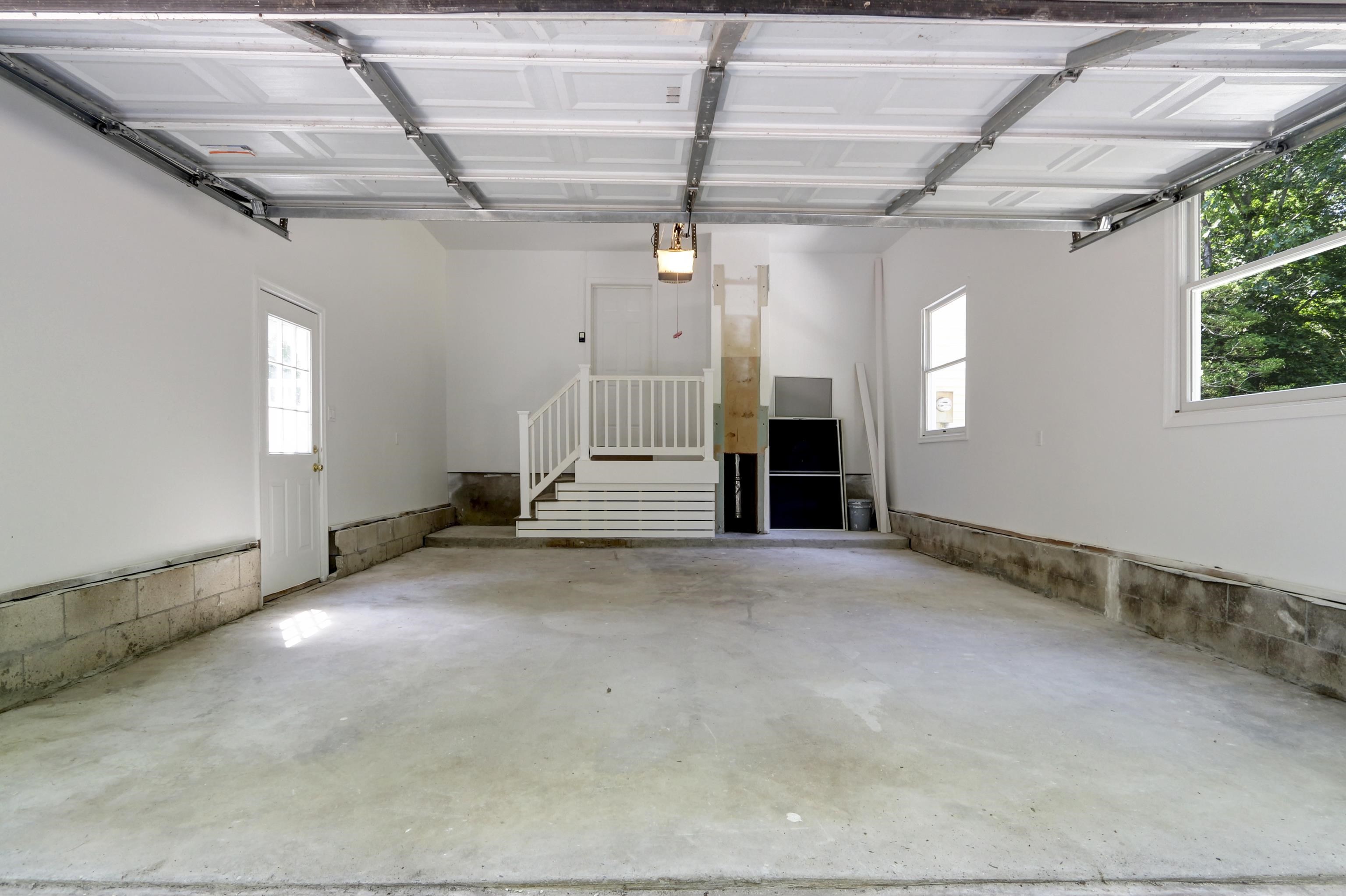 250 S Ravenwood Drive