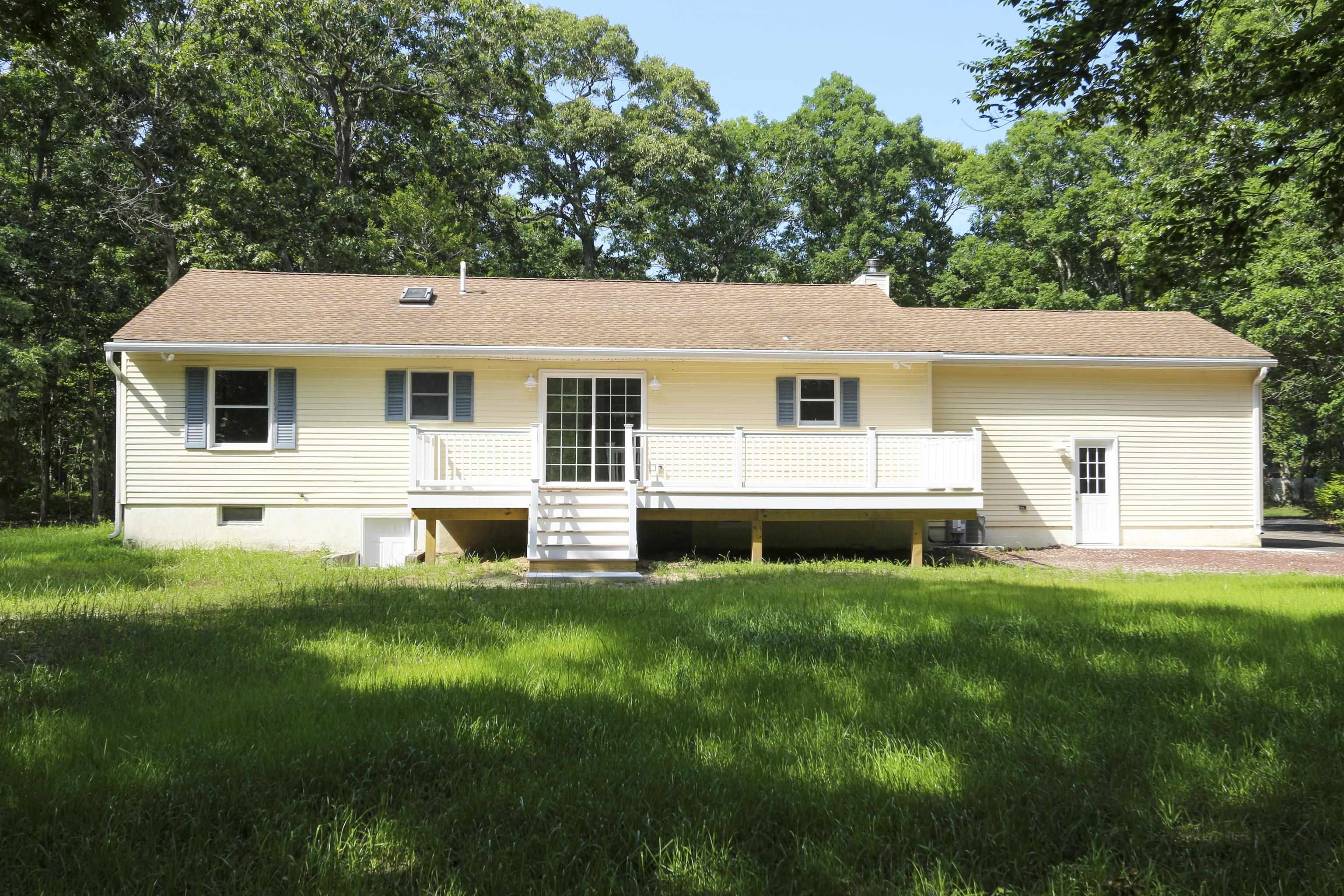 250 S Ravenwood Drive