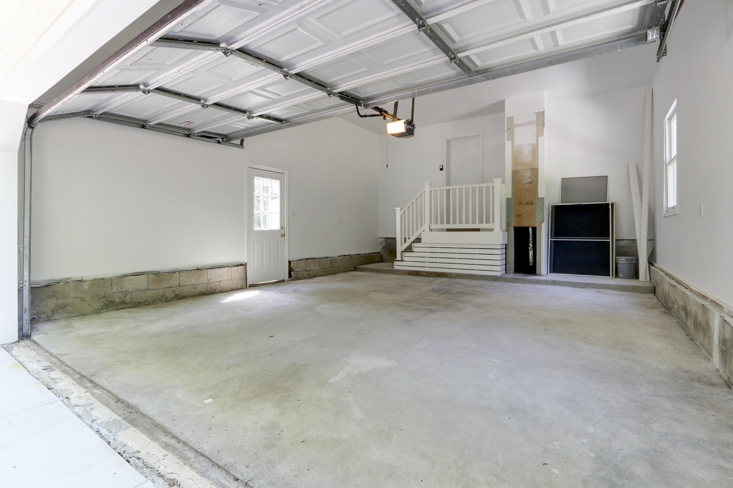 250 S Ravenwood Drive