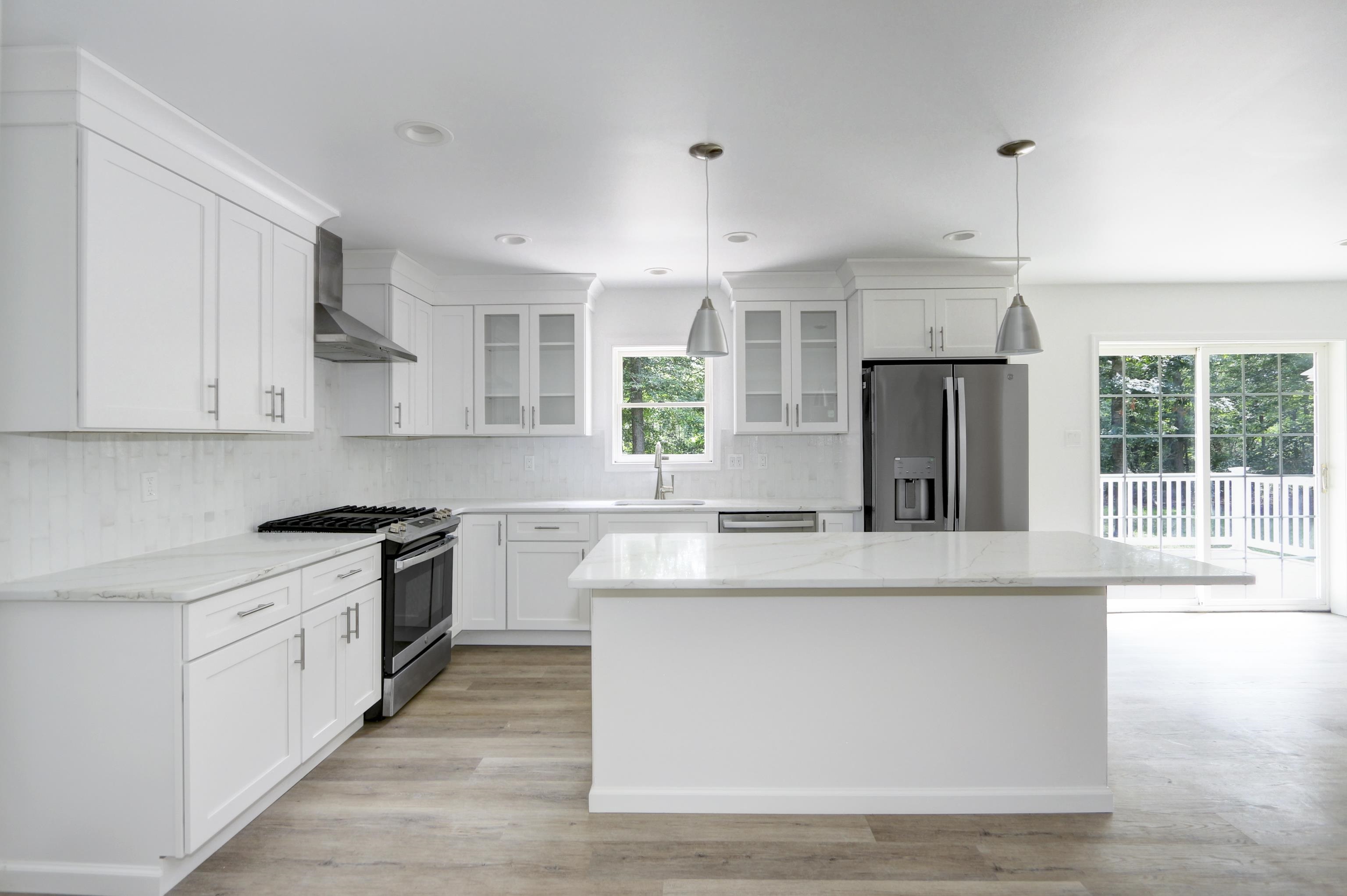 250 S Ravenwood Drive