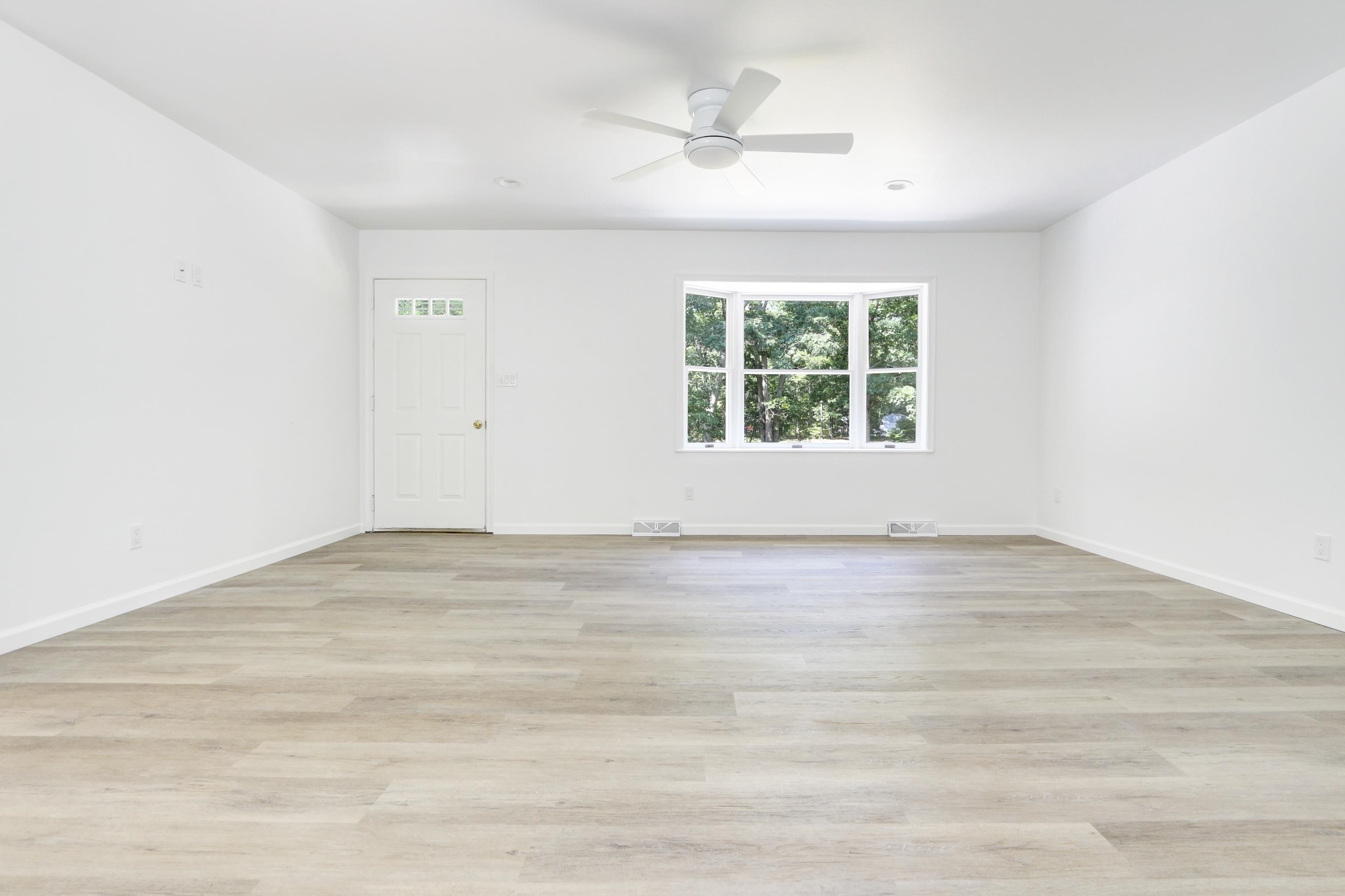 250 S Ravenwood Drive