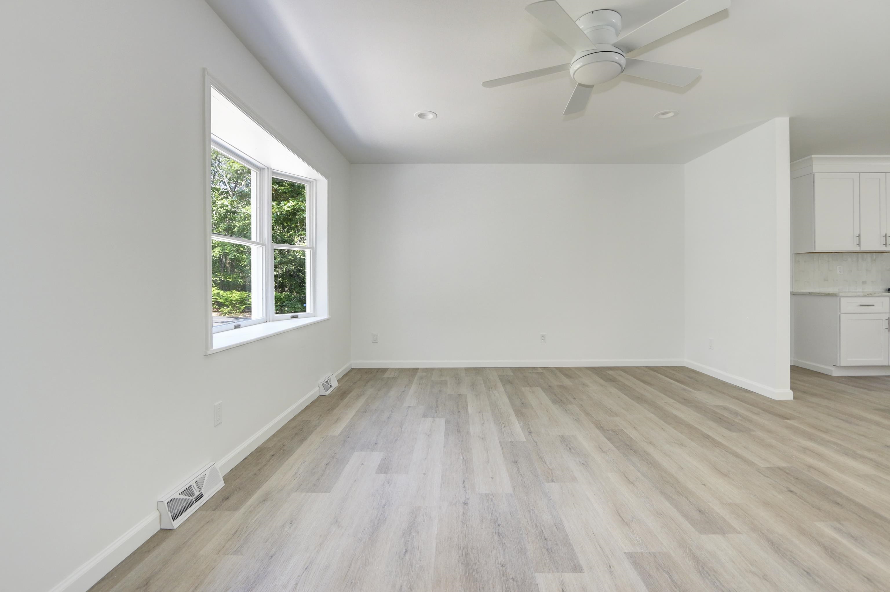 250 S Ravenwood Drive