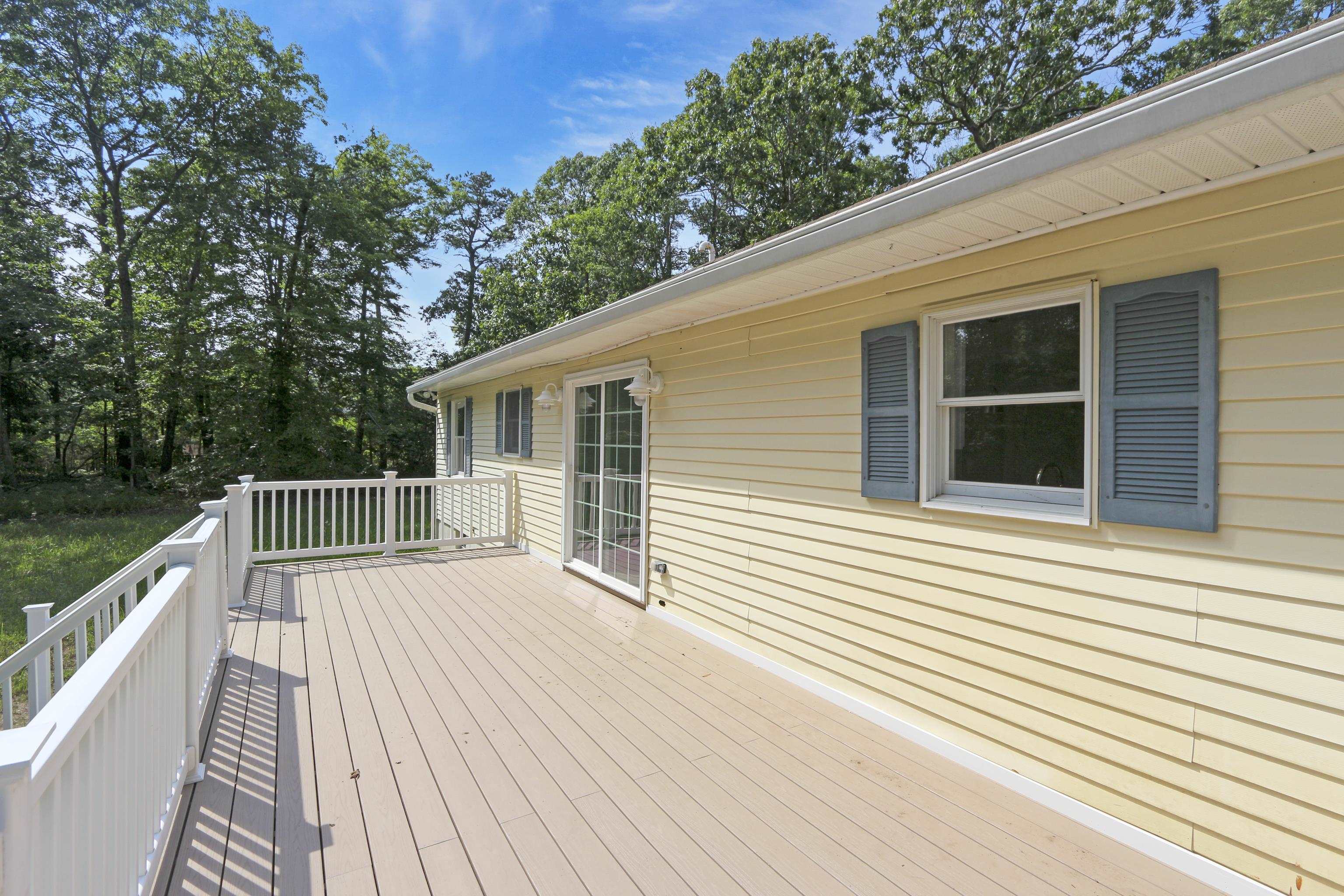 250 S Ravenwood Drive