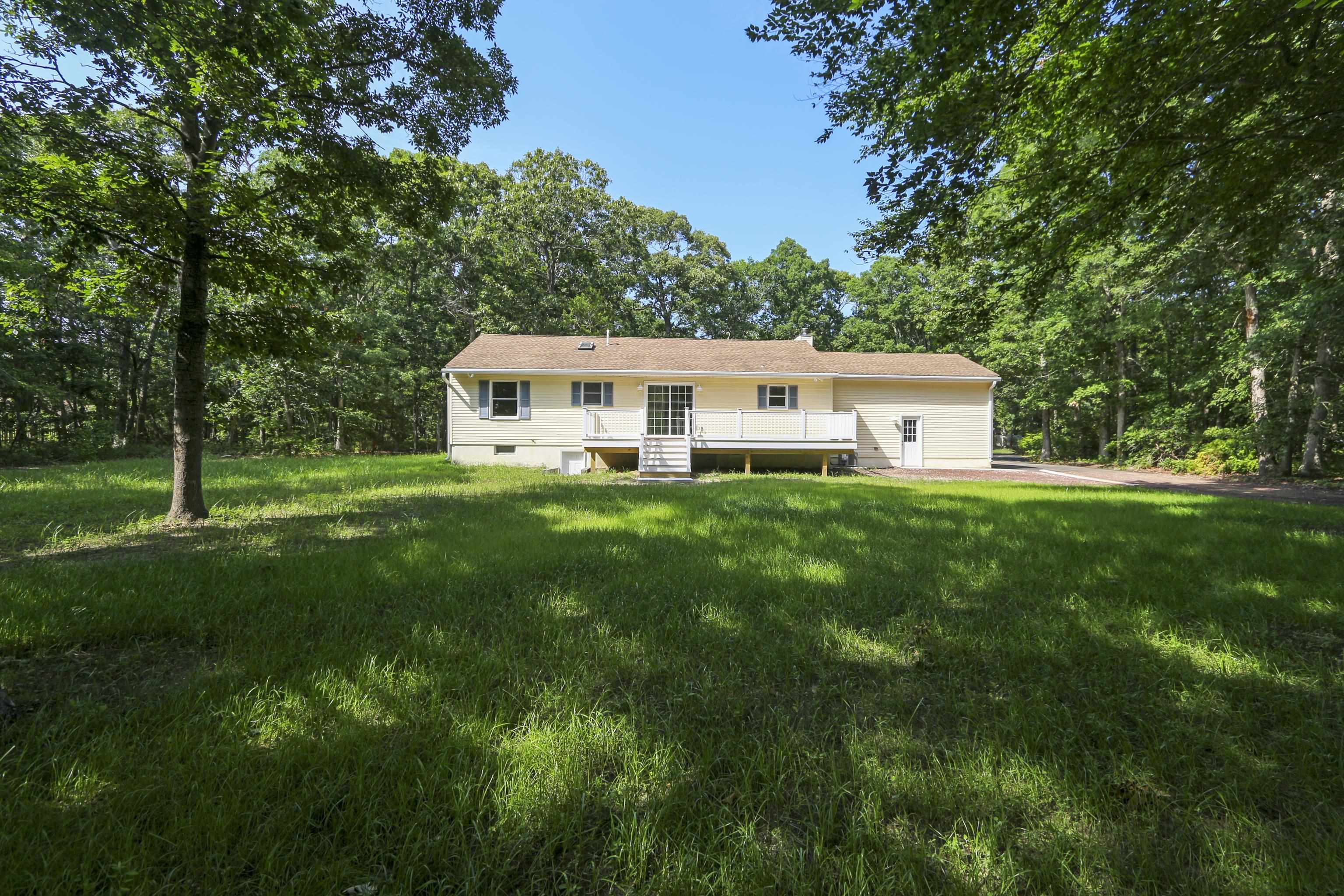 250 S Ravenwood Drive