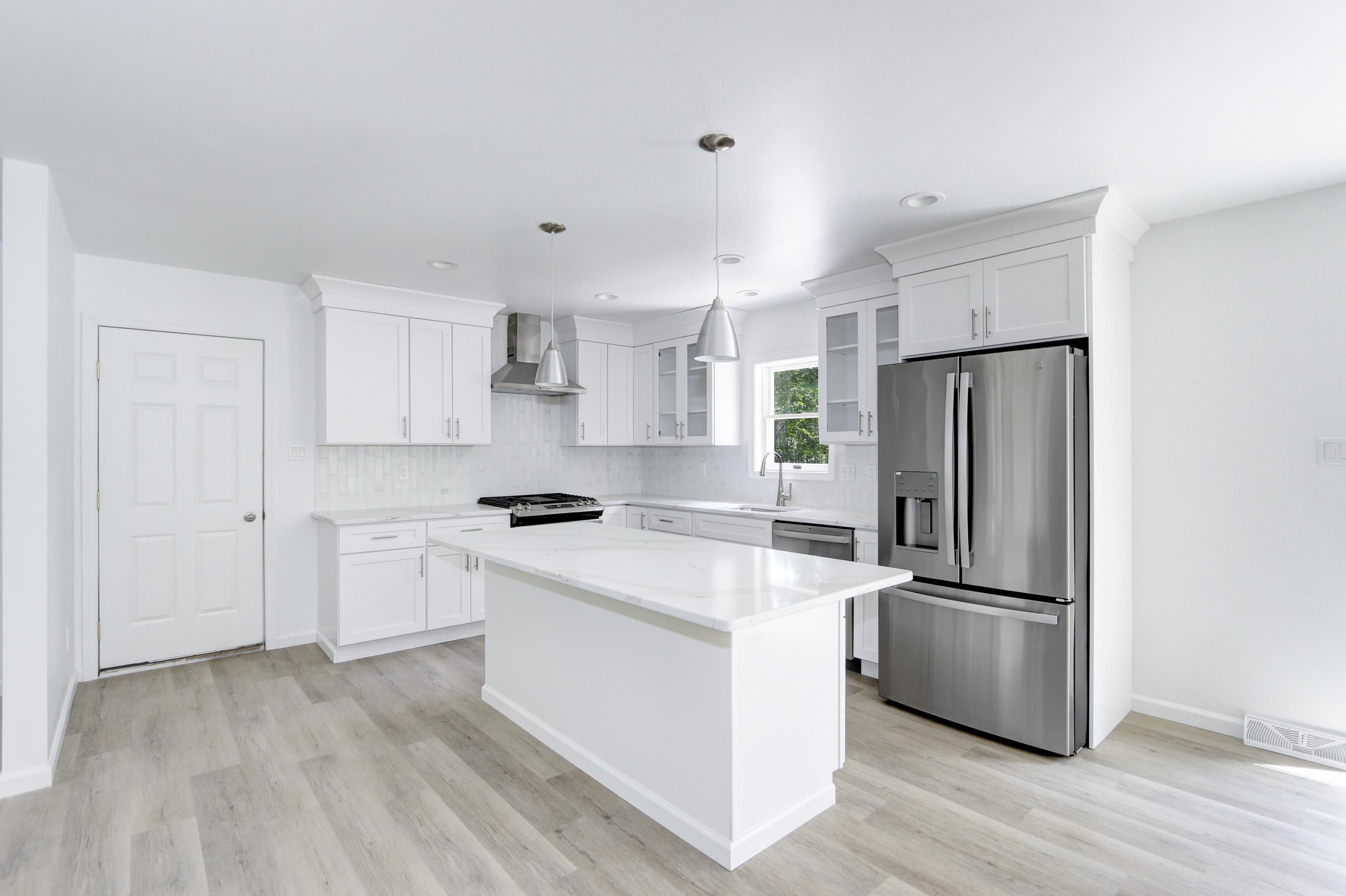 250 S Ravenwood Drive