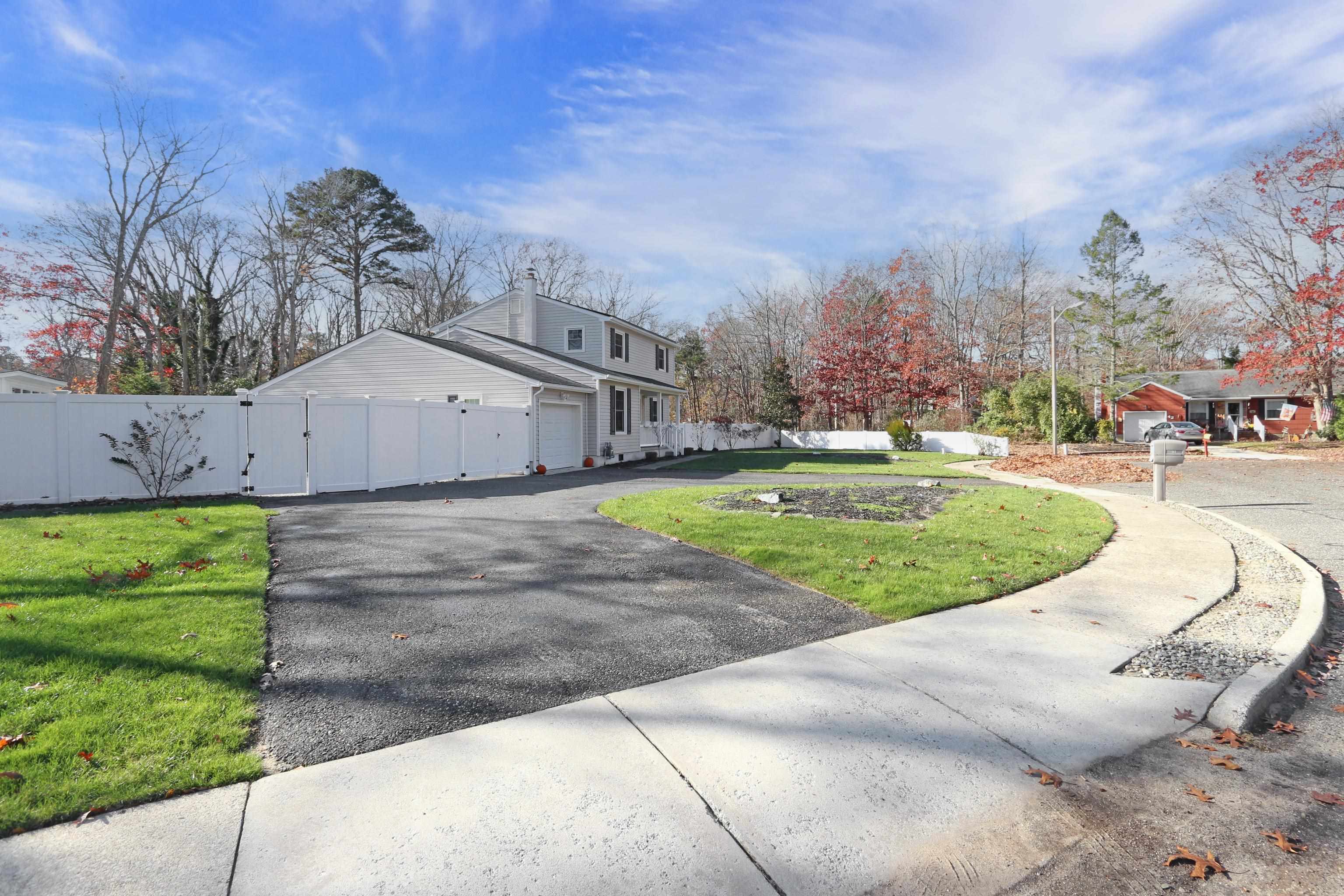 40 Foxborough Avenue