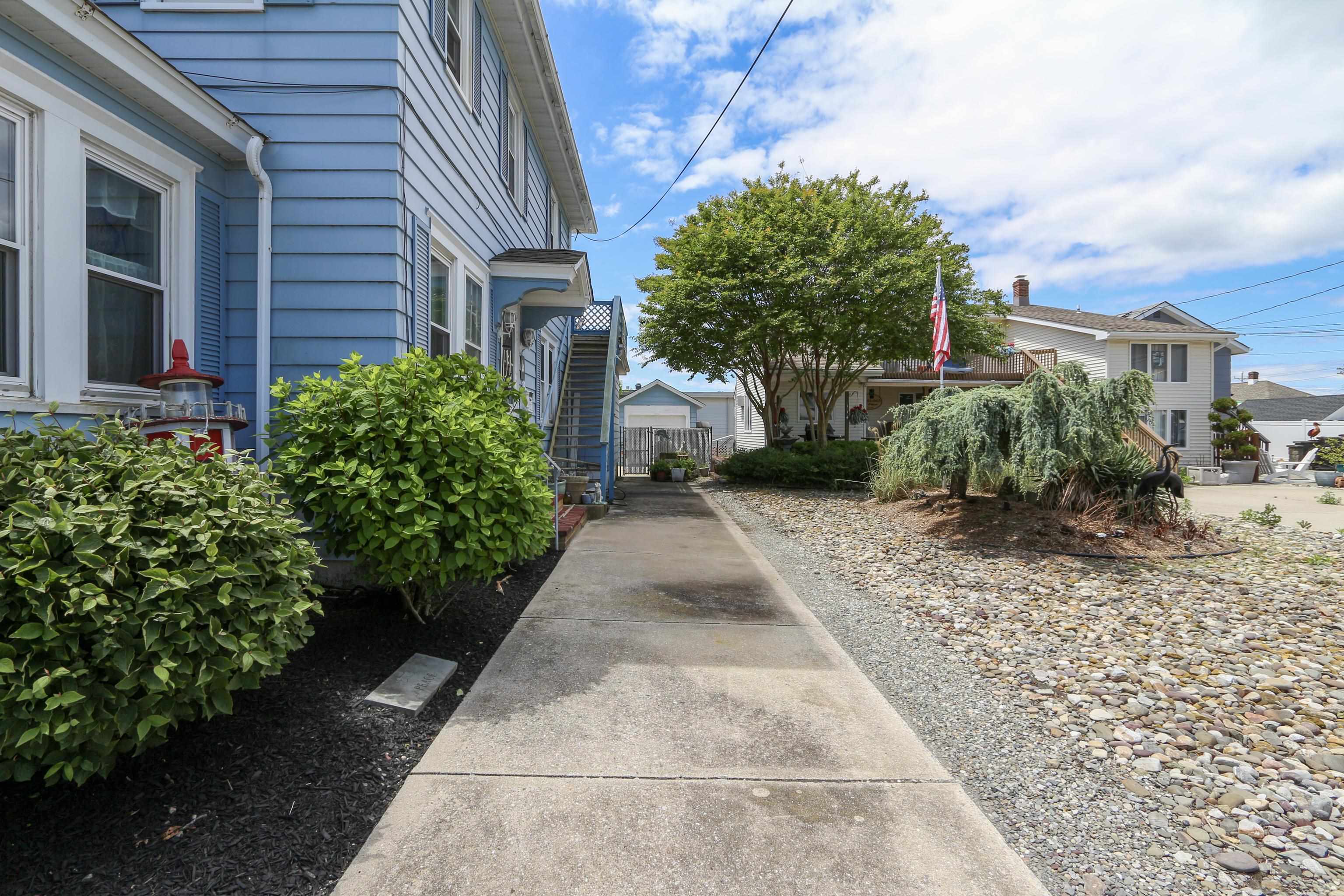 116 E Cardinal Road