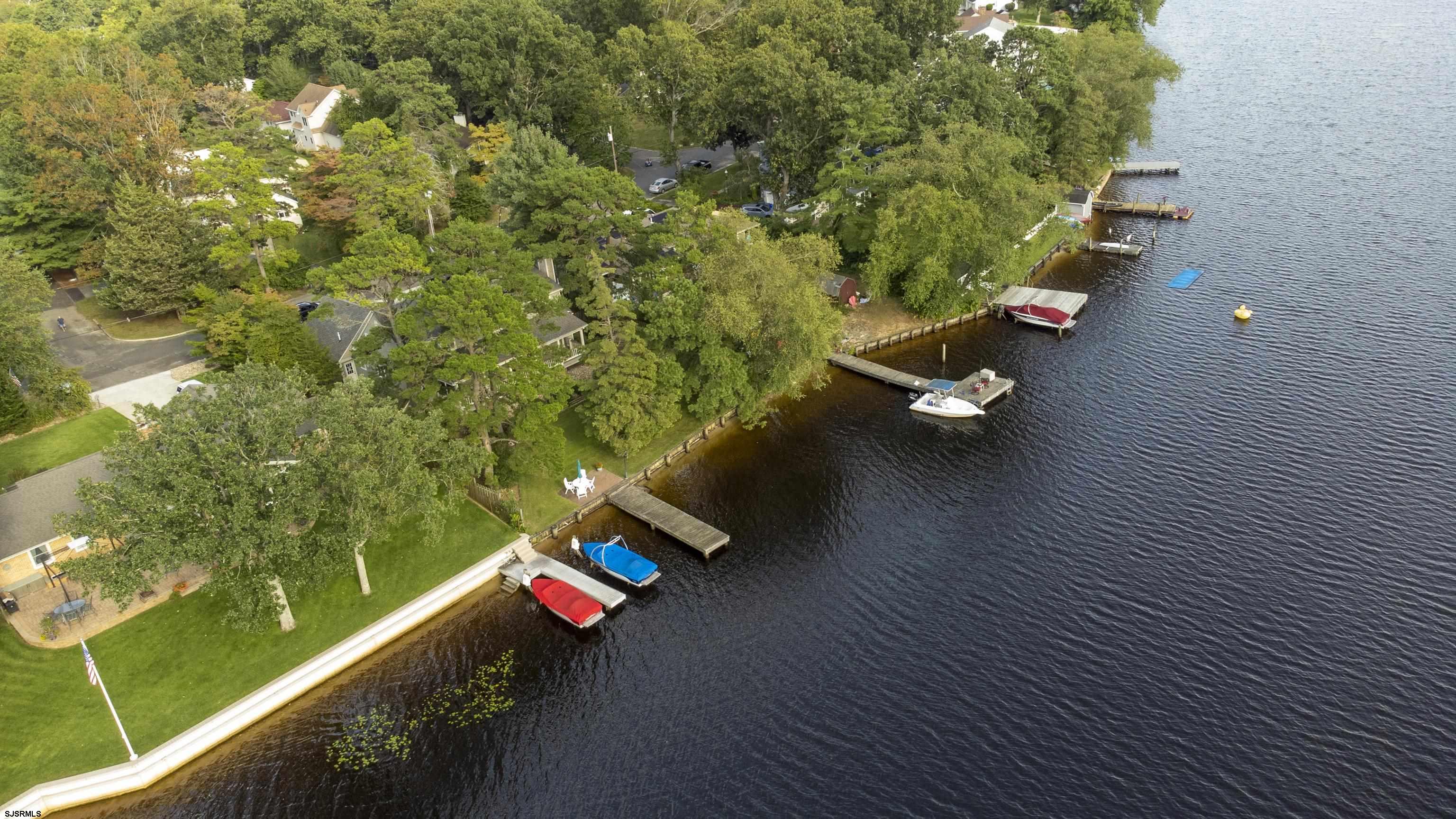 6558 Lake Dr