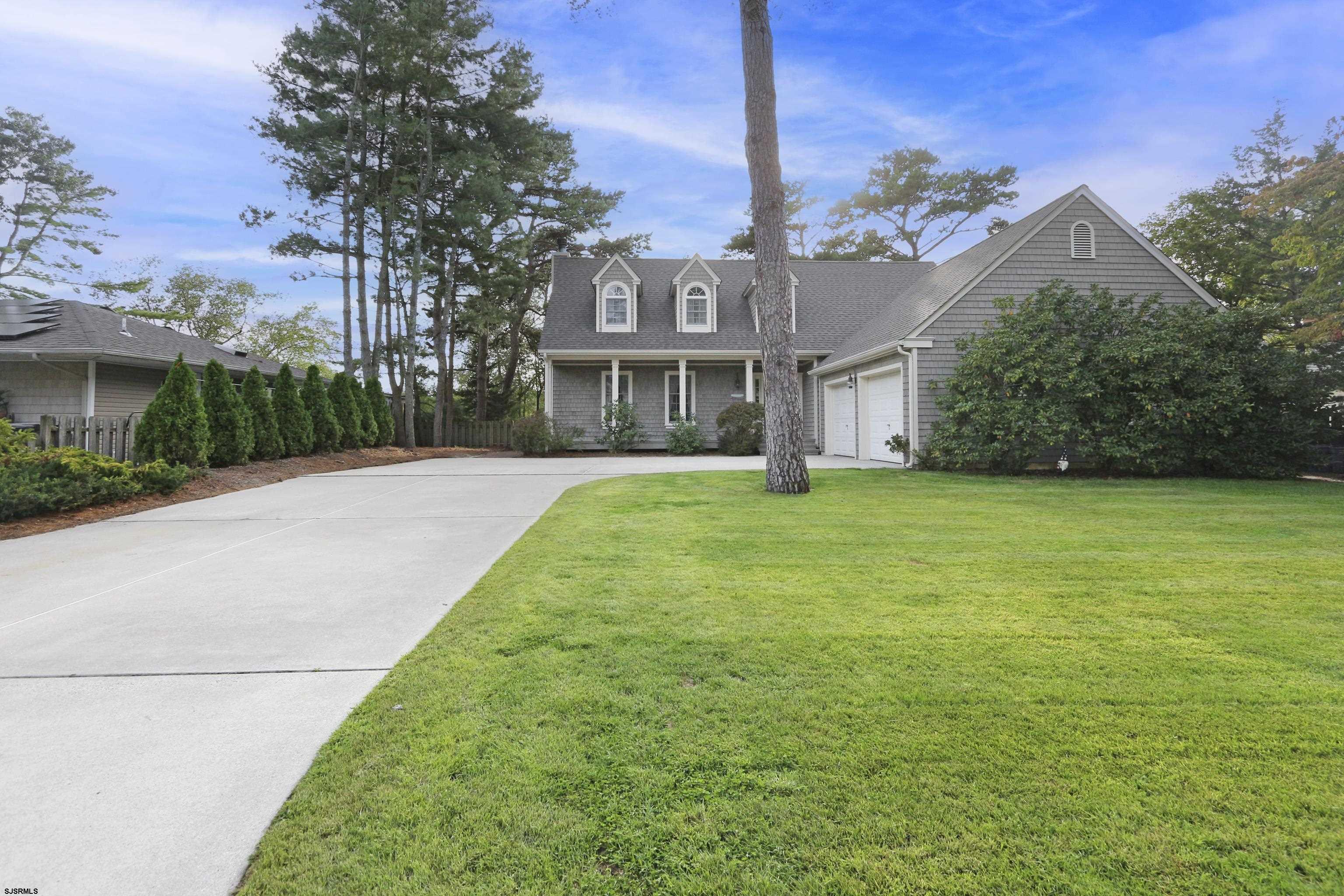 6558 Lake Dr