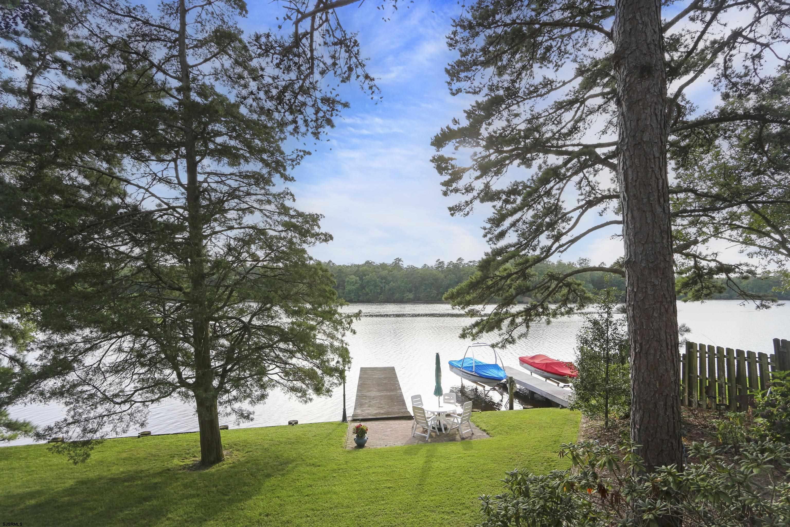 6558 Lake Dr