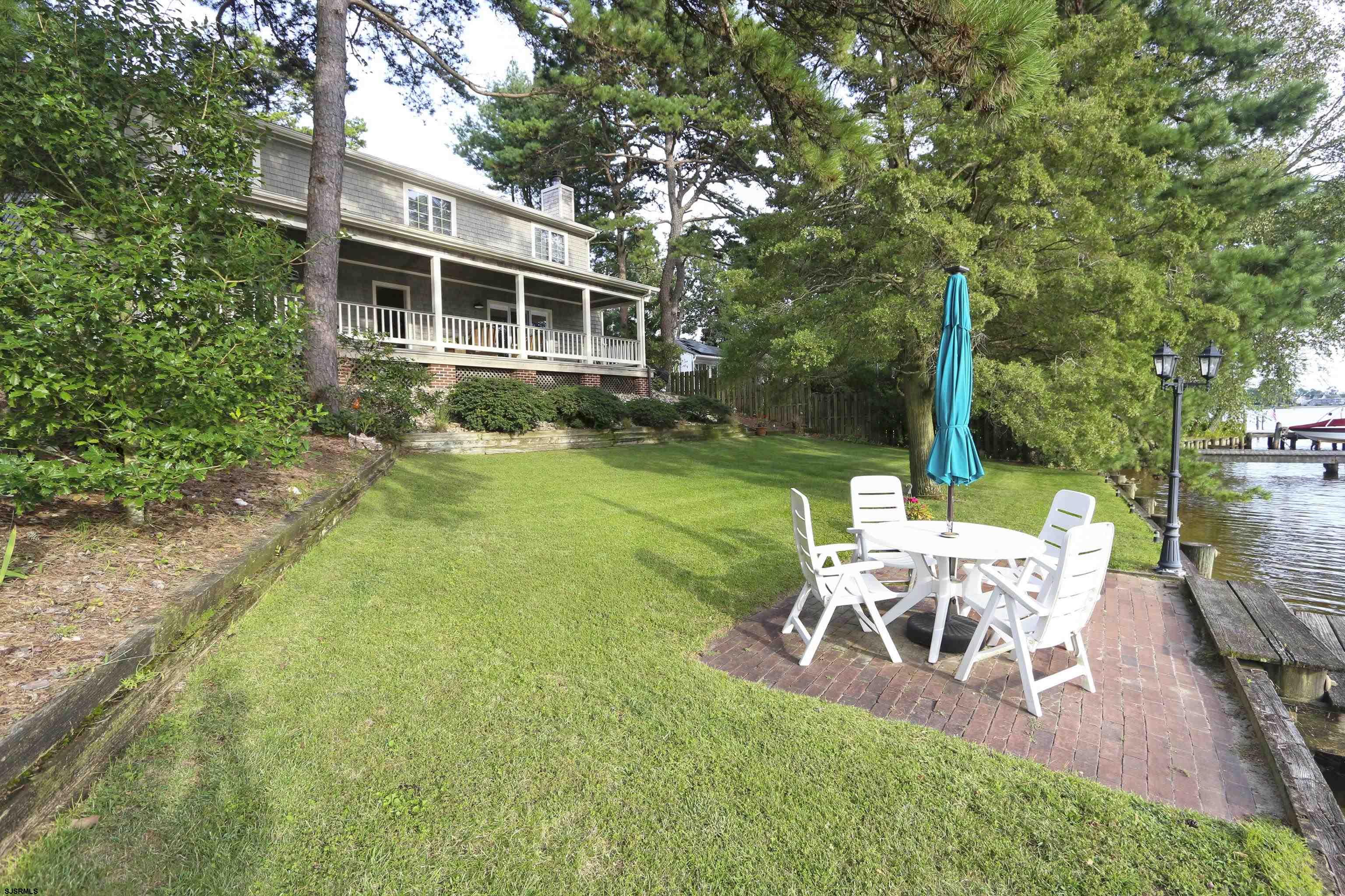 6558 Lake Dr