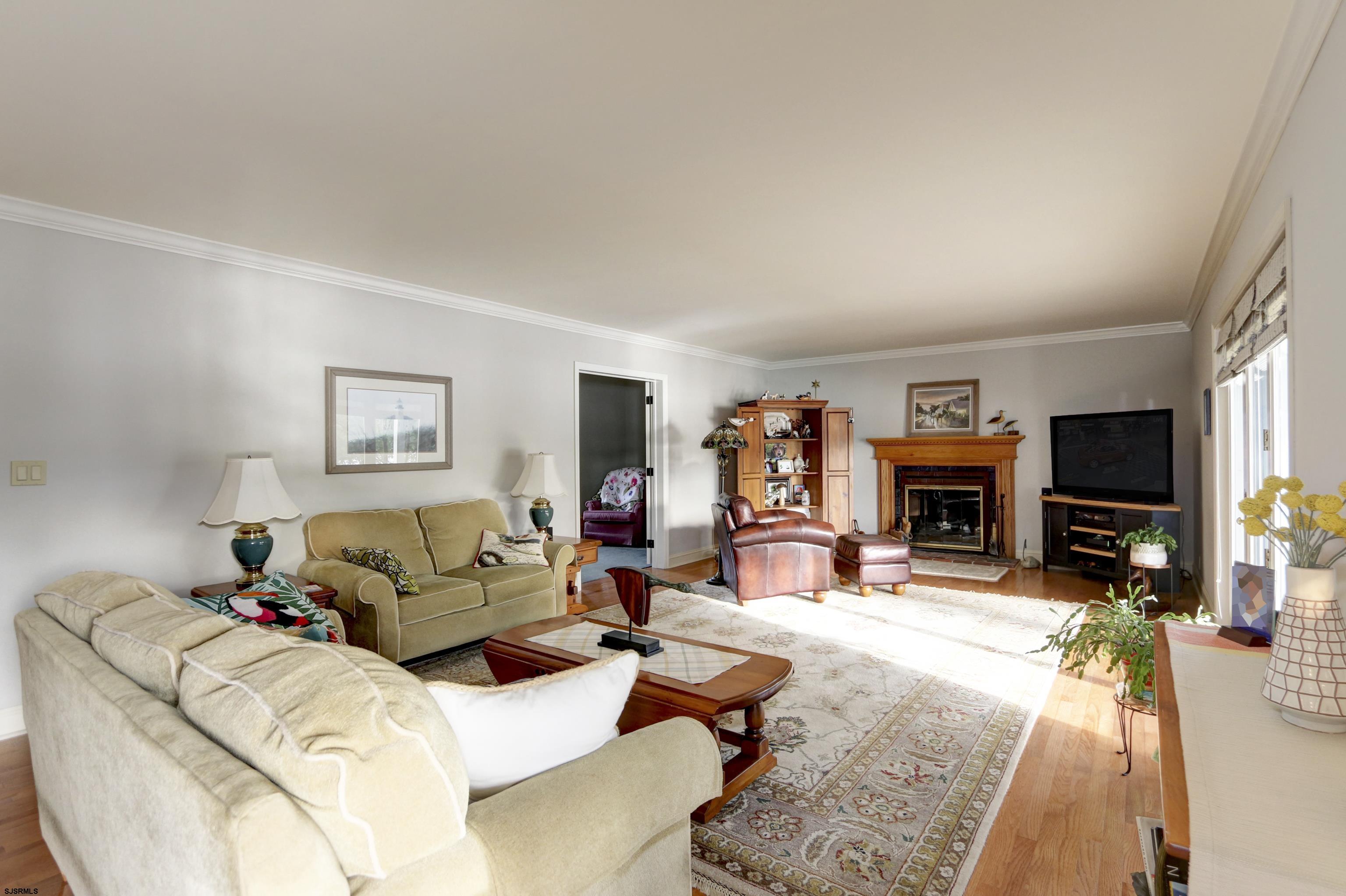 6558 Lake Dr