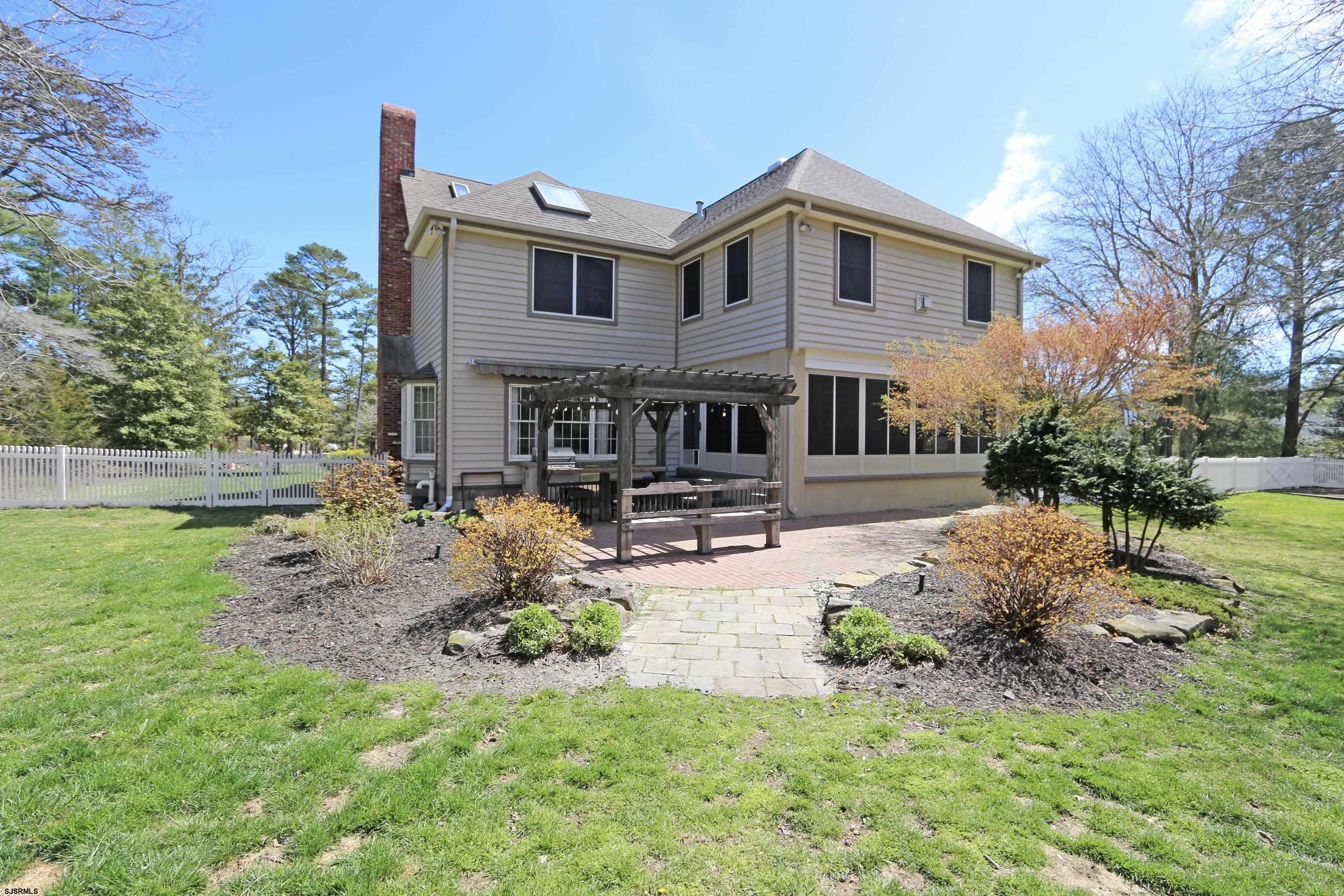 1322 Shore Road