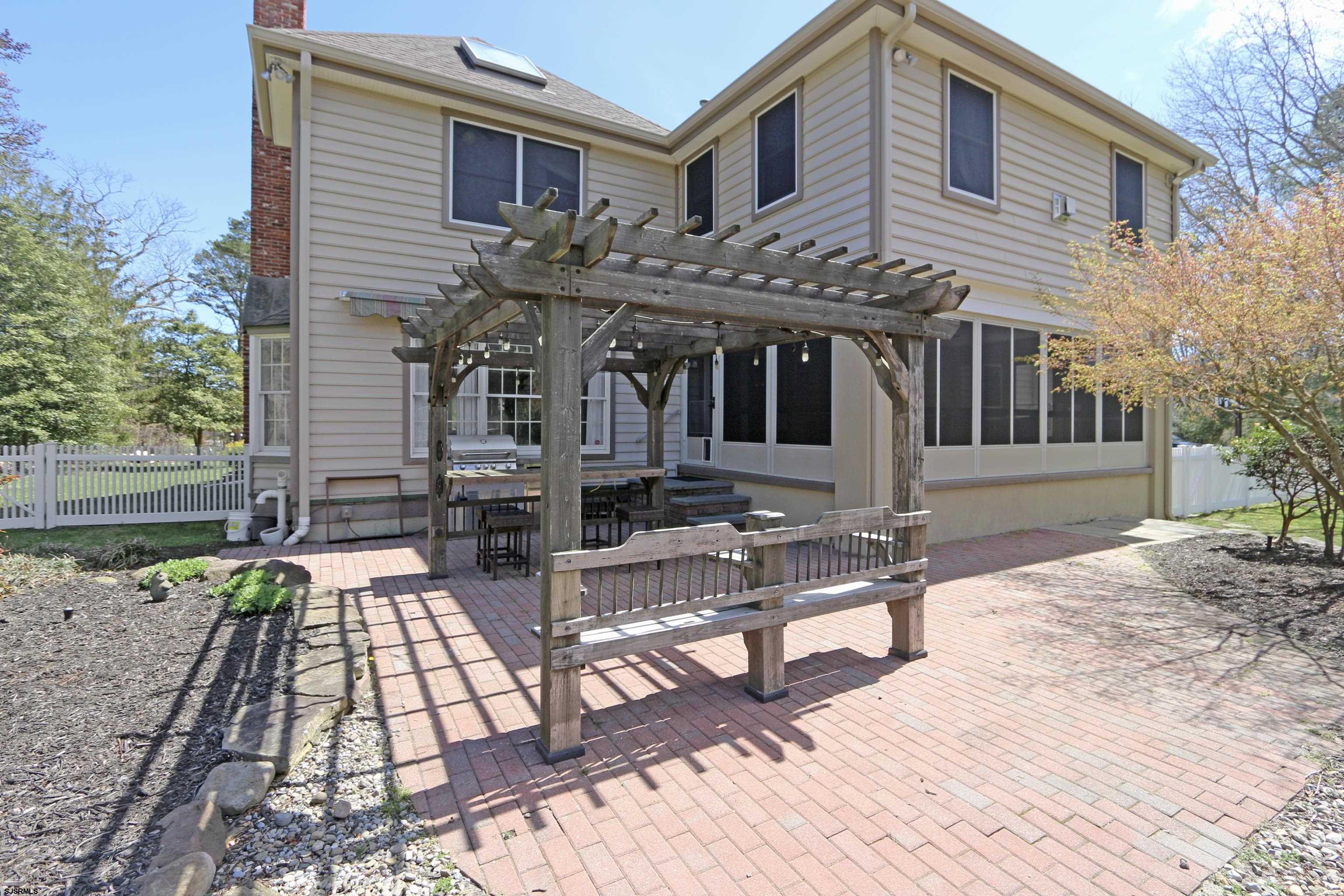 1322 Shore Road