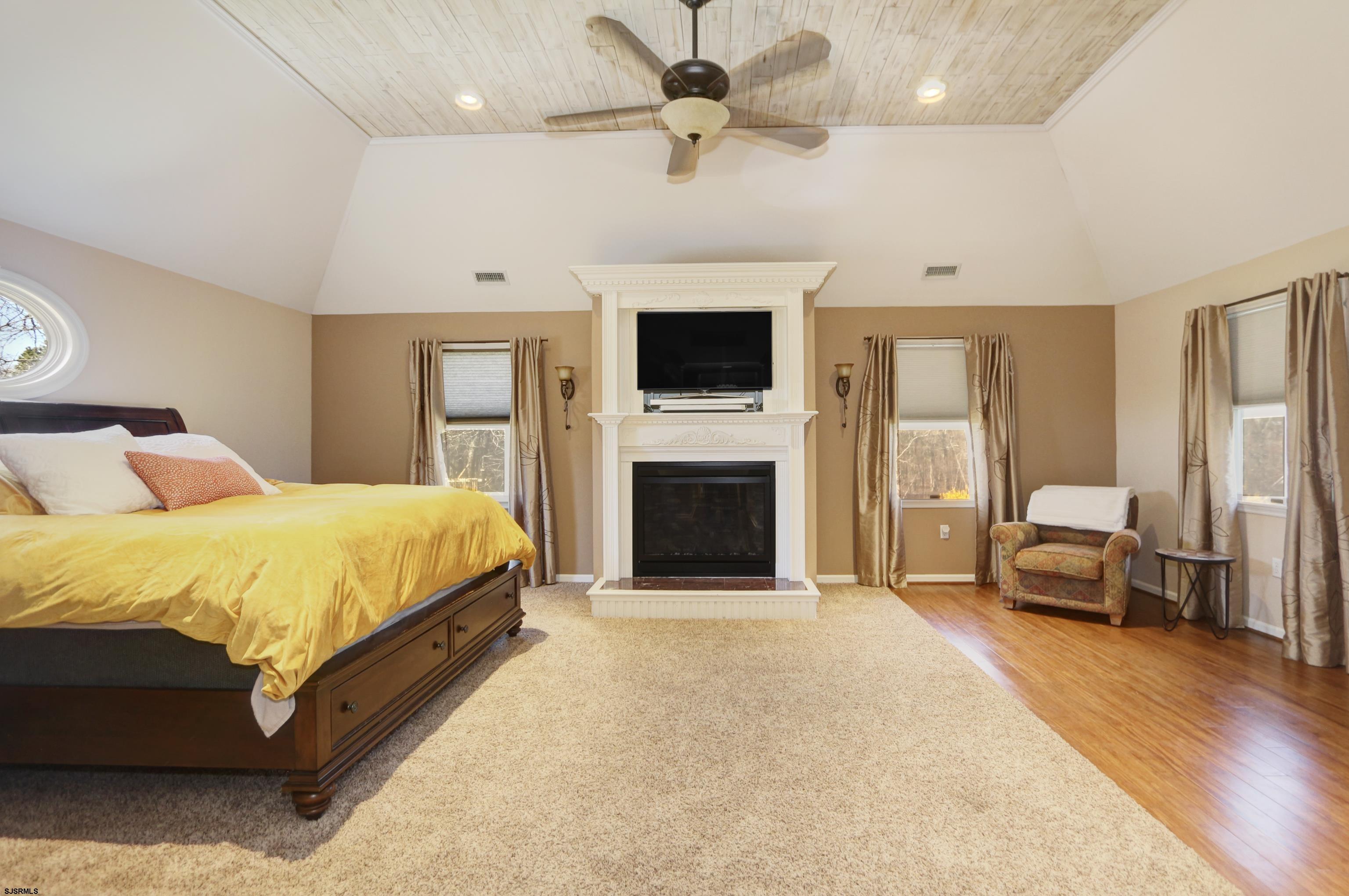 1322 Shore Road