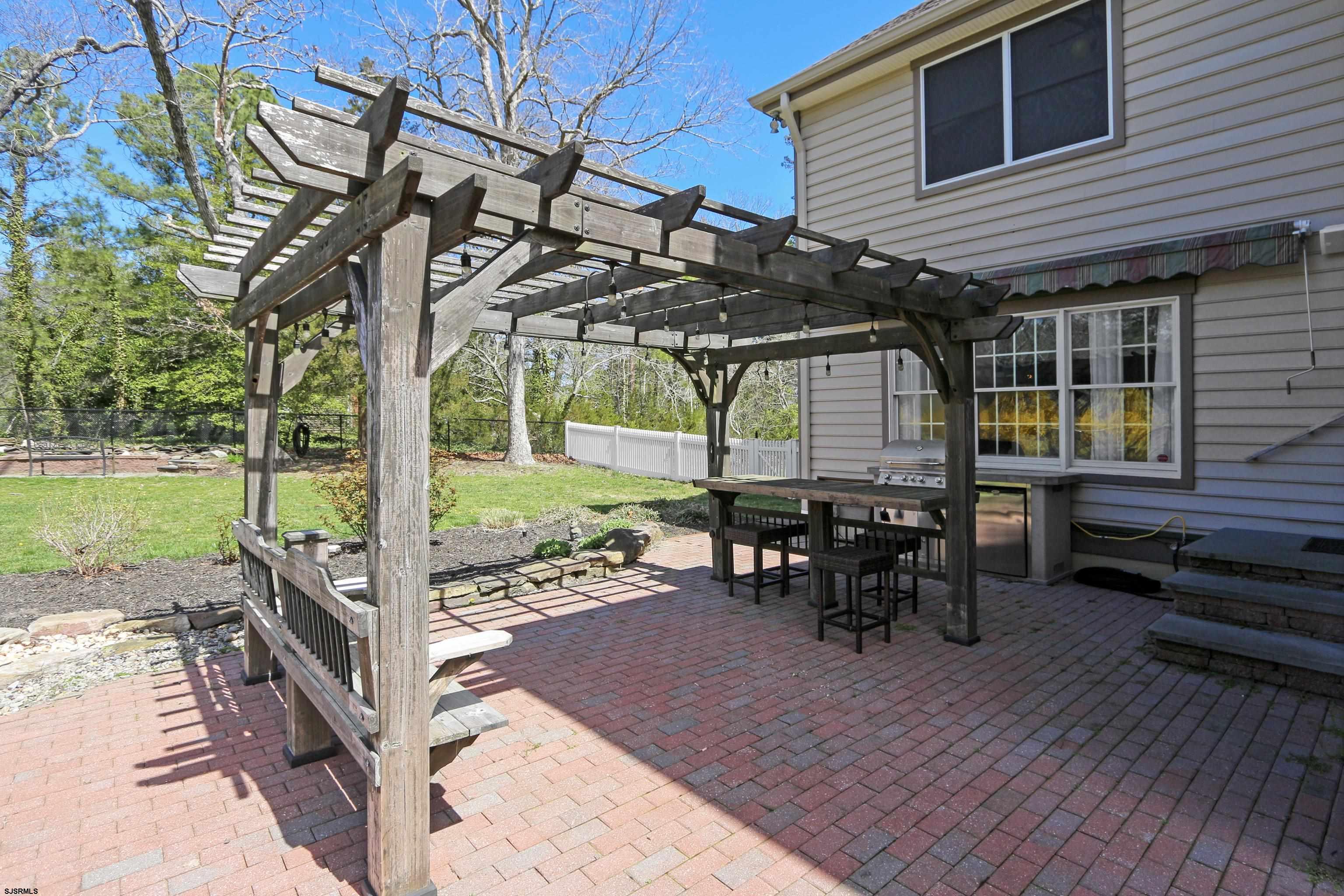 1322 Shore Road