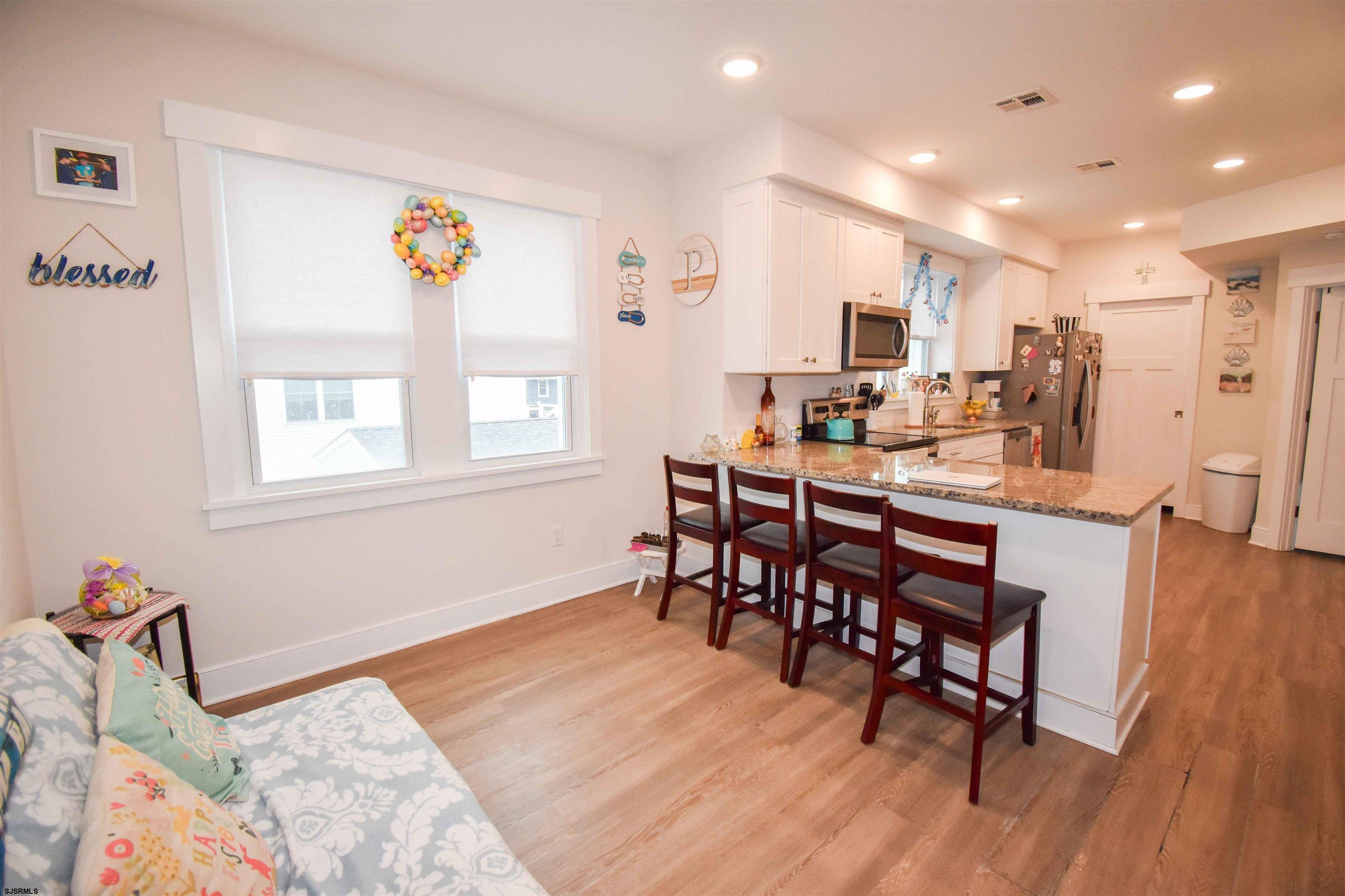 211 N Suffolk Ave